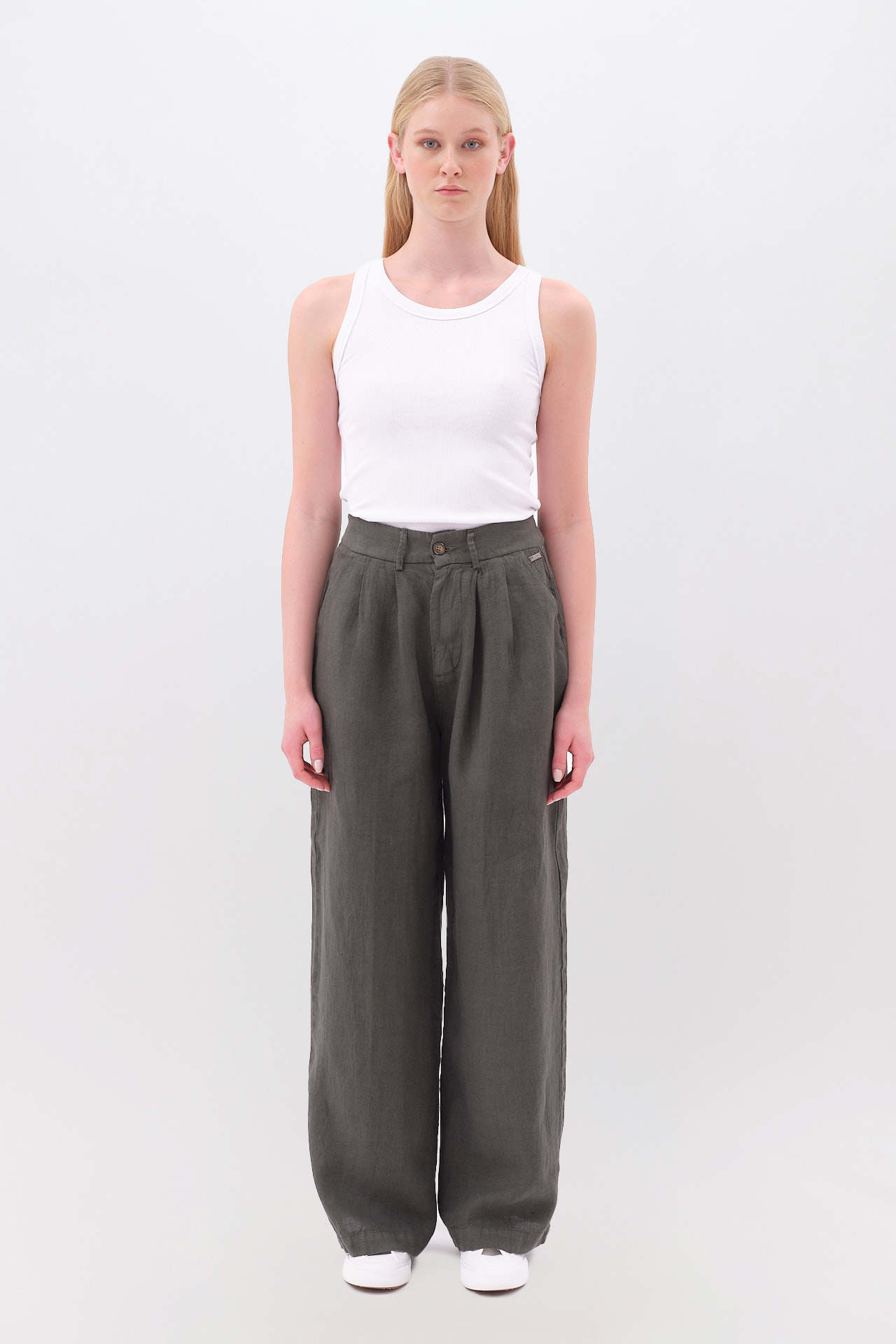 WIDELEG PLEATED PANTS