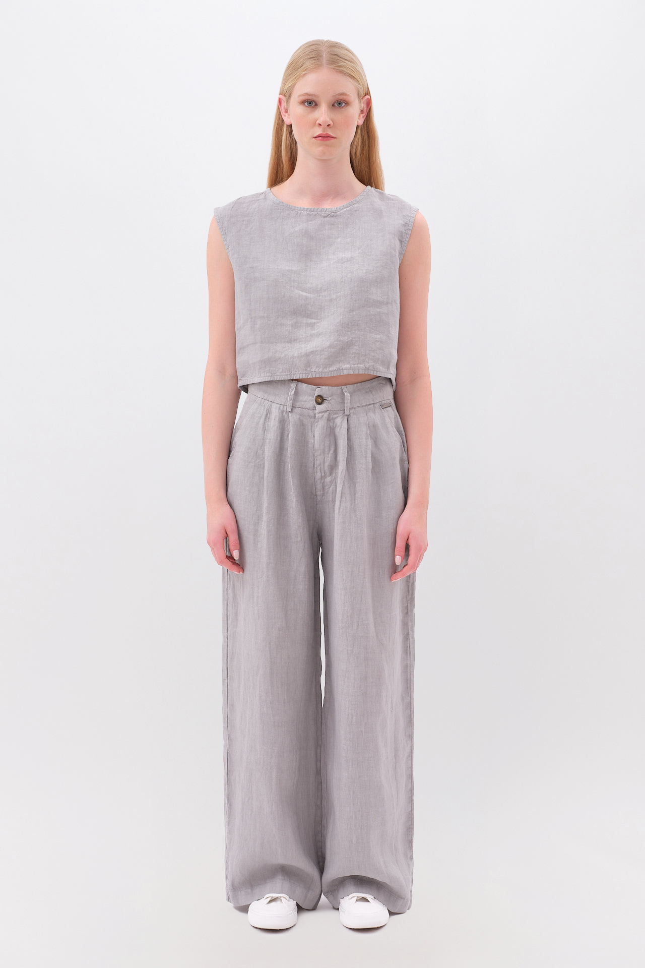 WIDELEG PLEATED PANTS