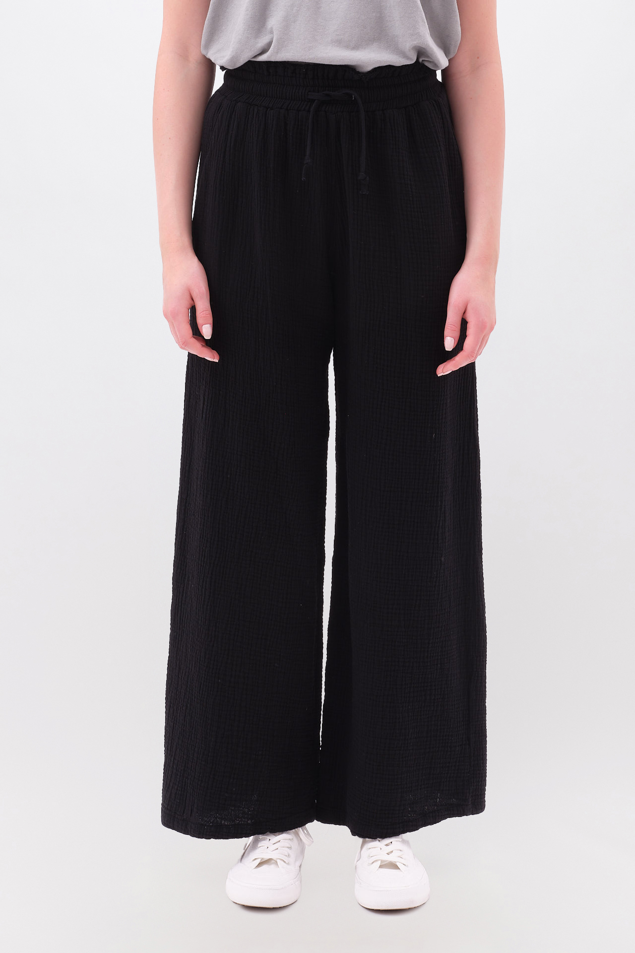 RELAXED PANTS WITH RAW EDGES