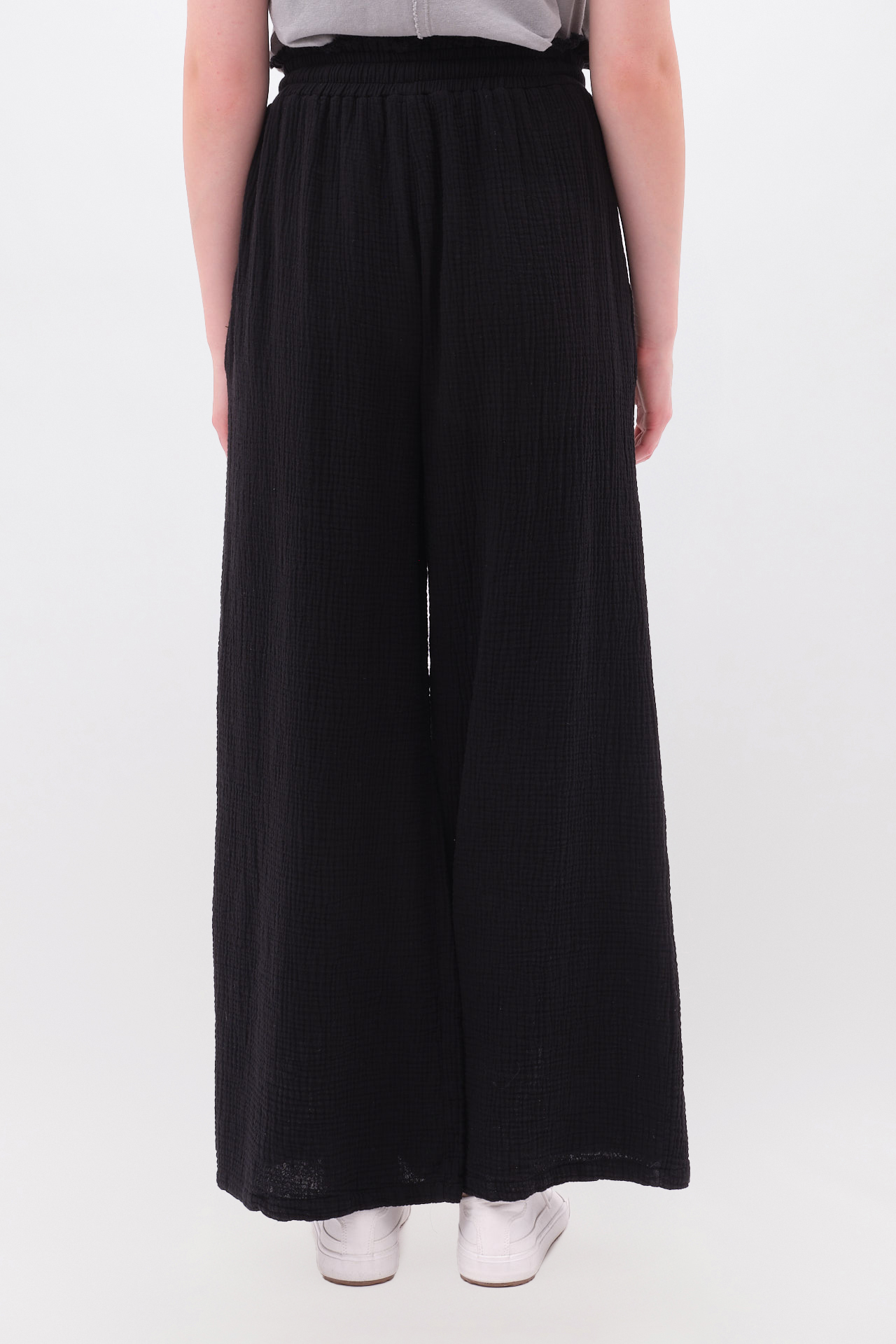 RELAXED PANTS WITH RAW EDGES