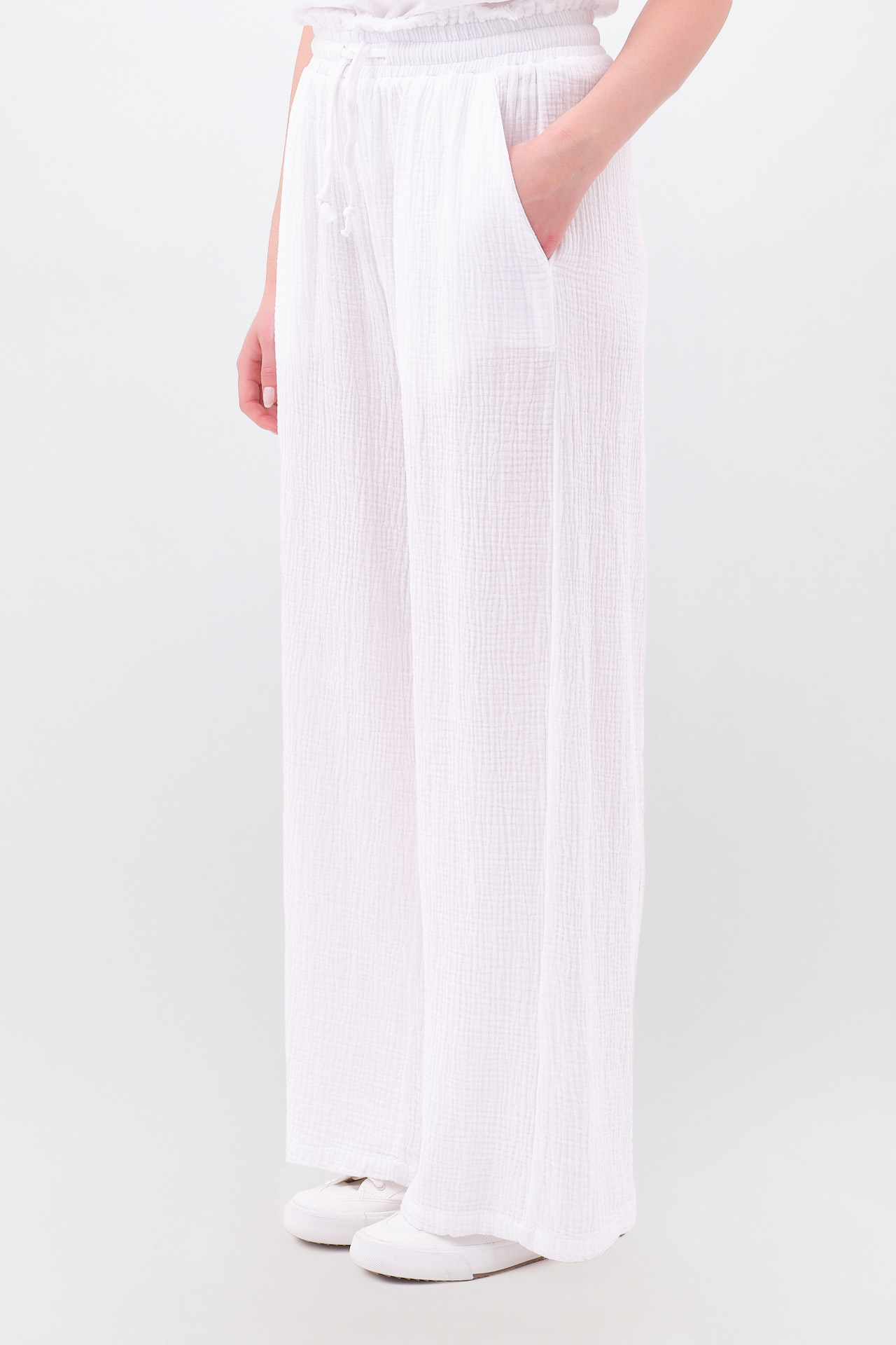 RELAXED PANTS WITH RAW EDGES