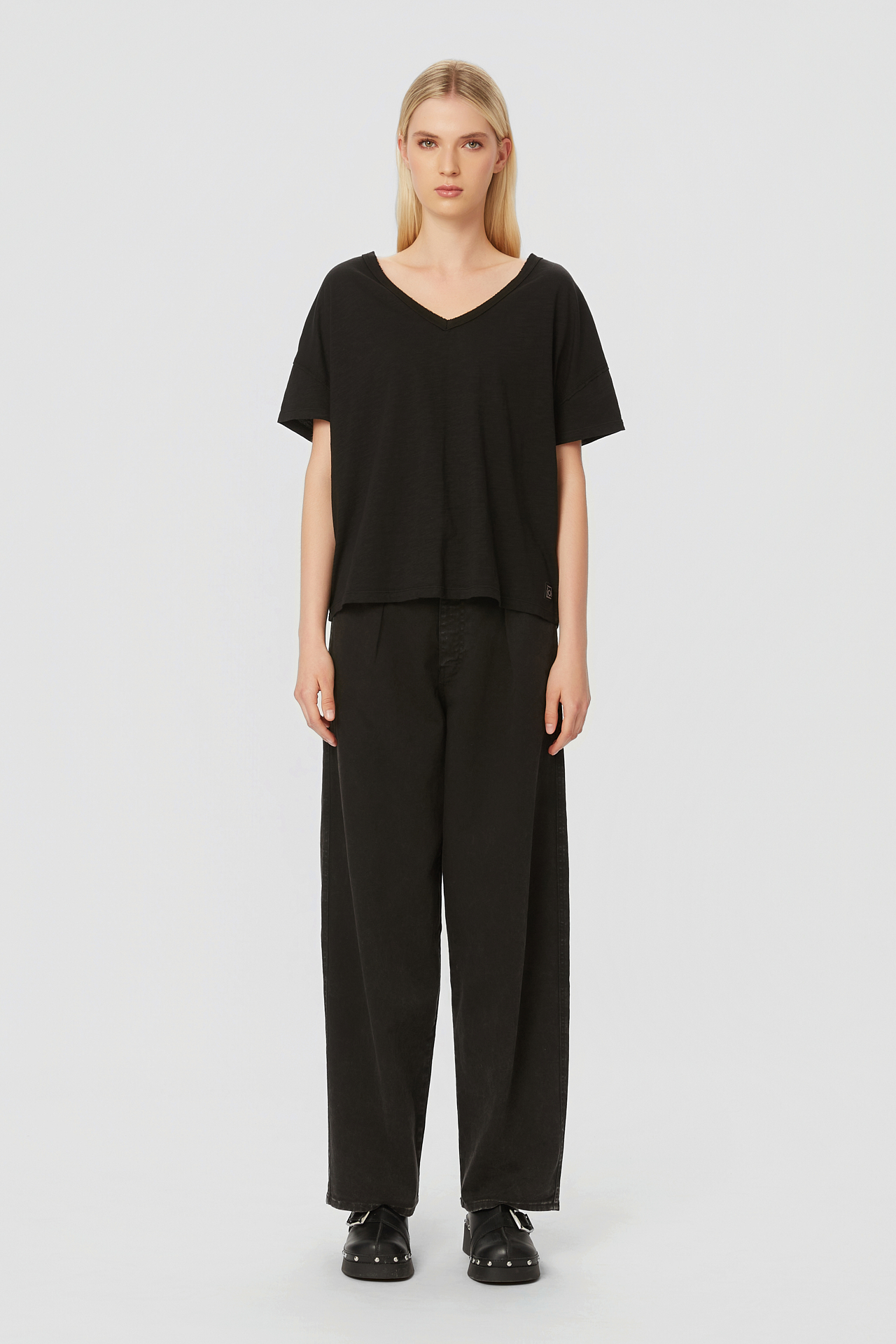 BAGGY STRAIGHT PANTS