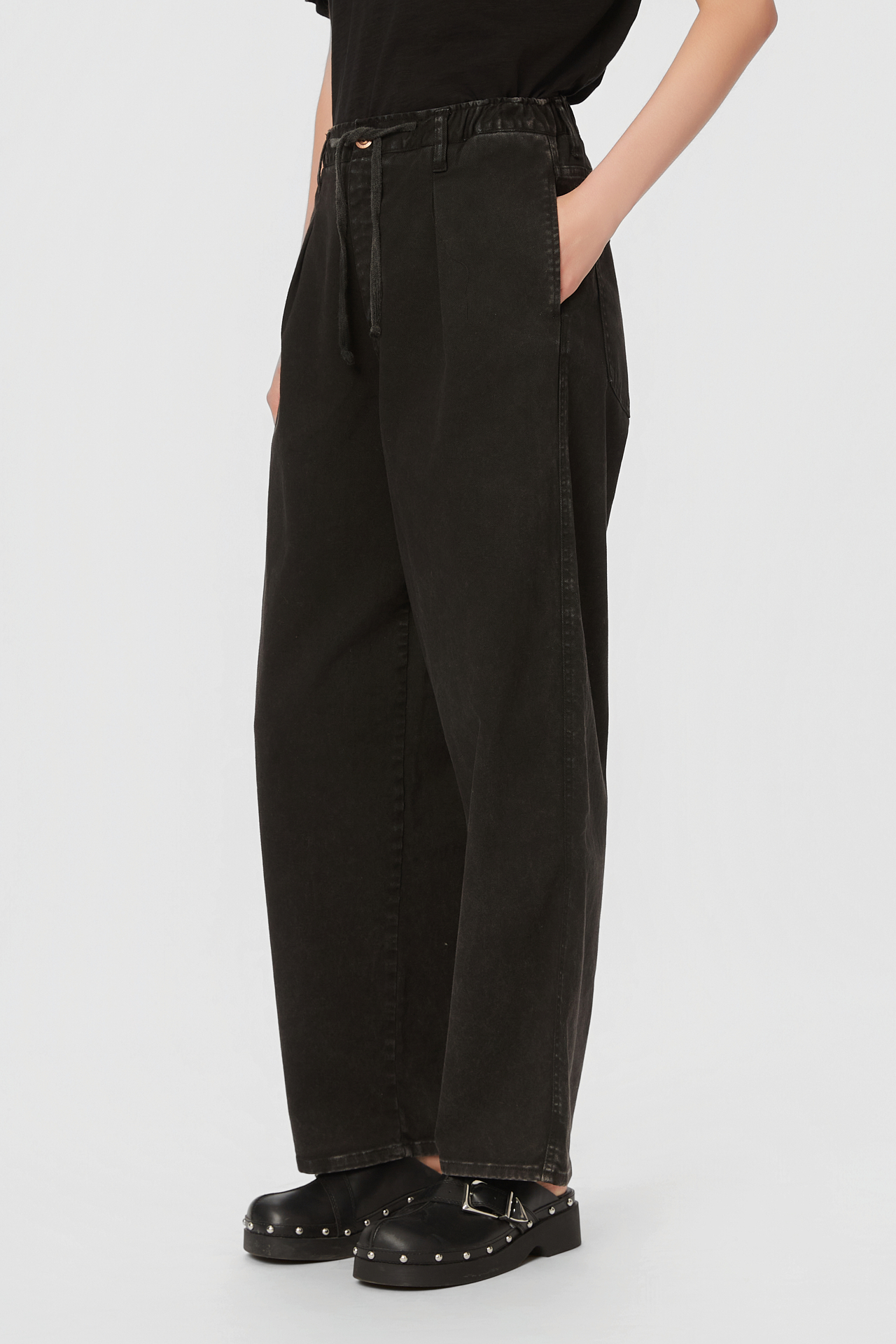 BAGGY STRAIGHT PANTS