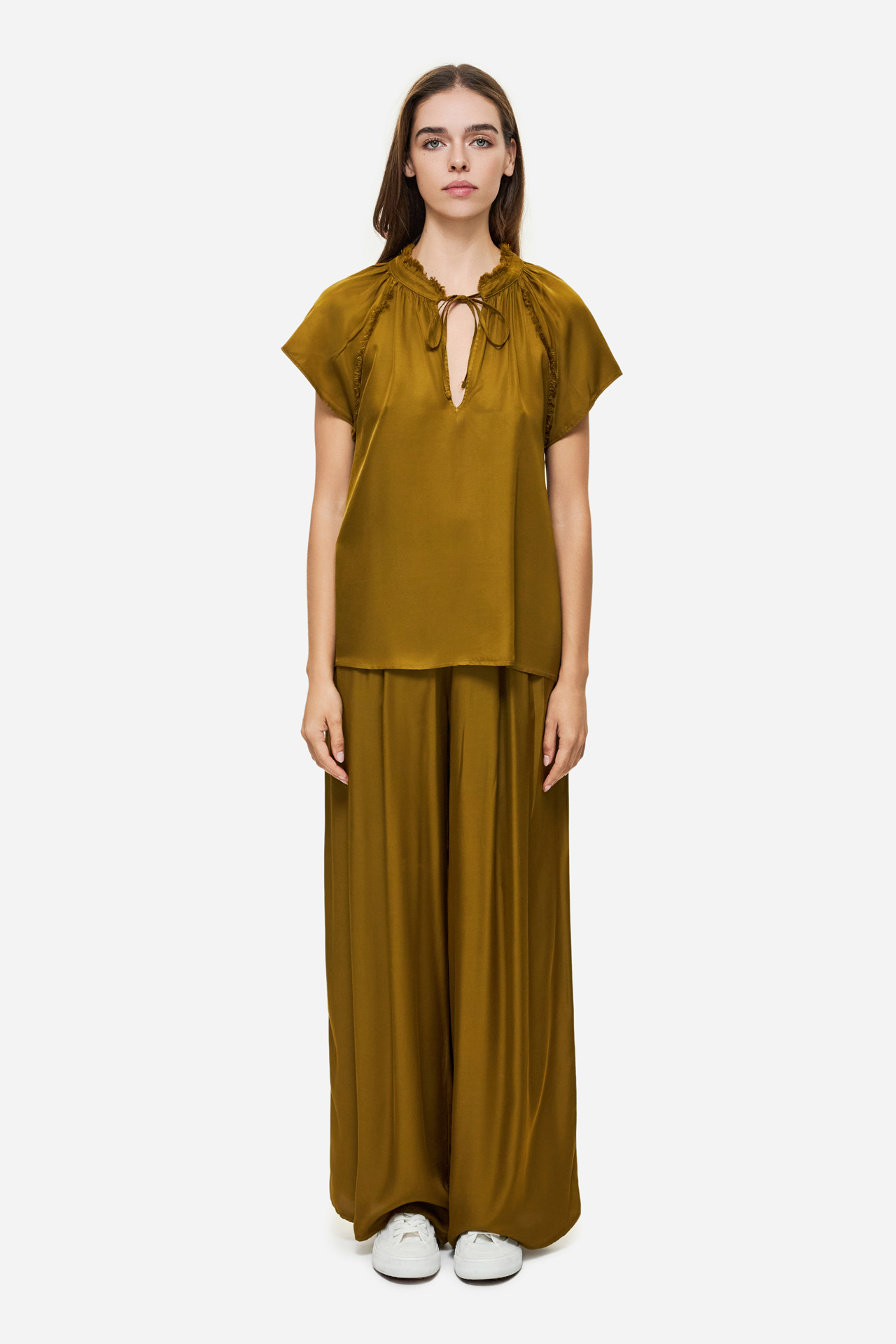 WIDE LEG PLEATED PANTS