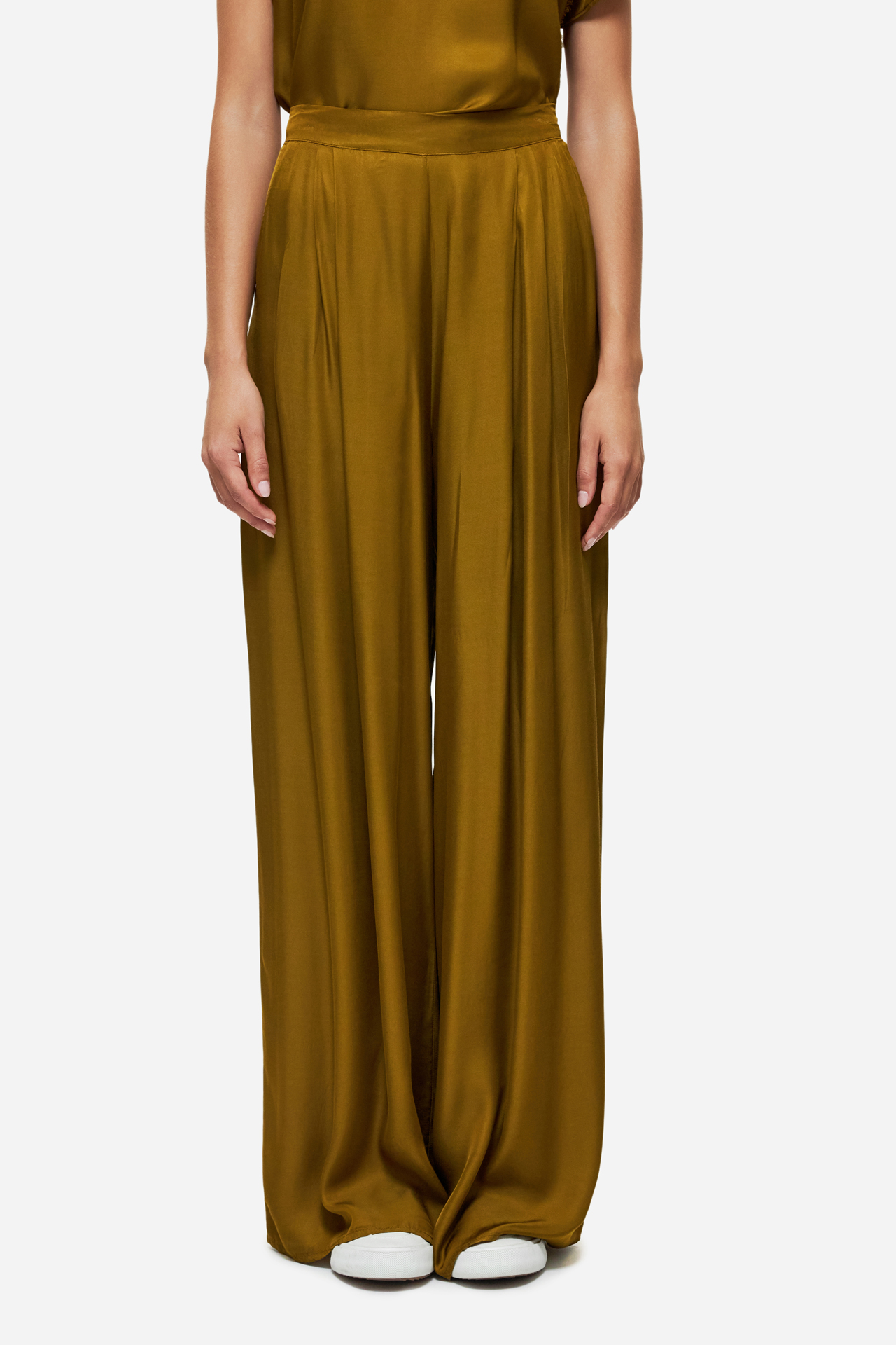 WIDE LEG PLEATED PANTS