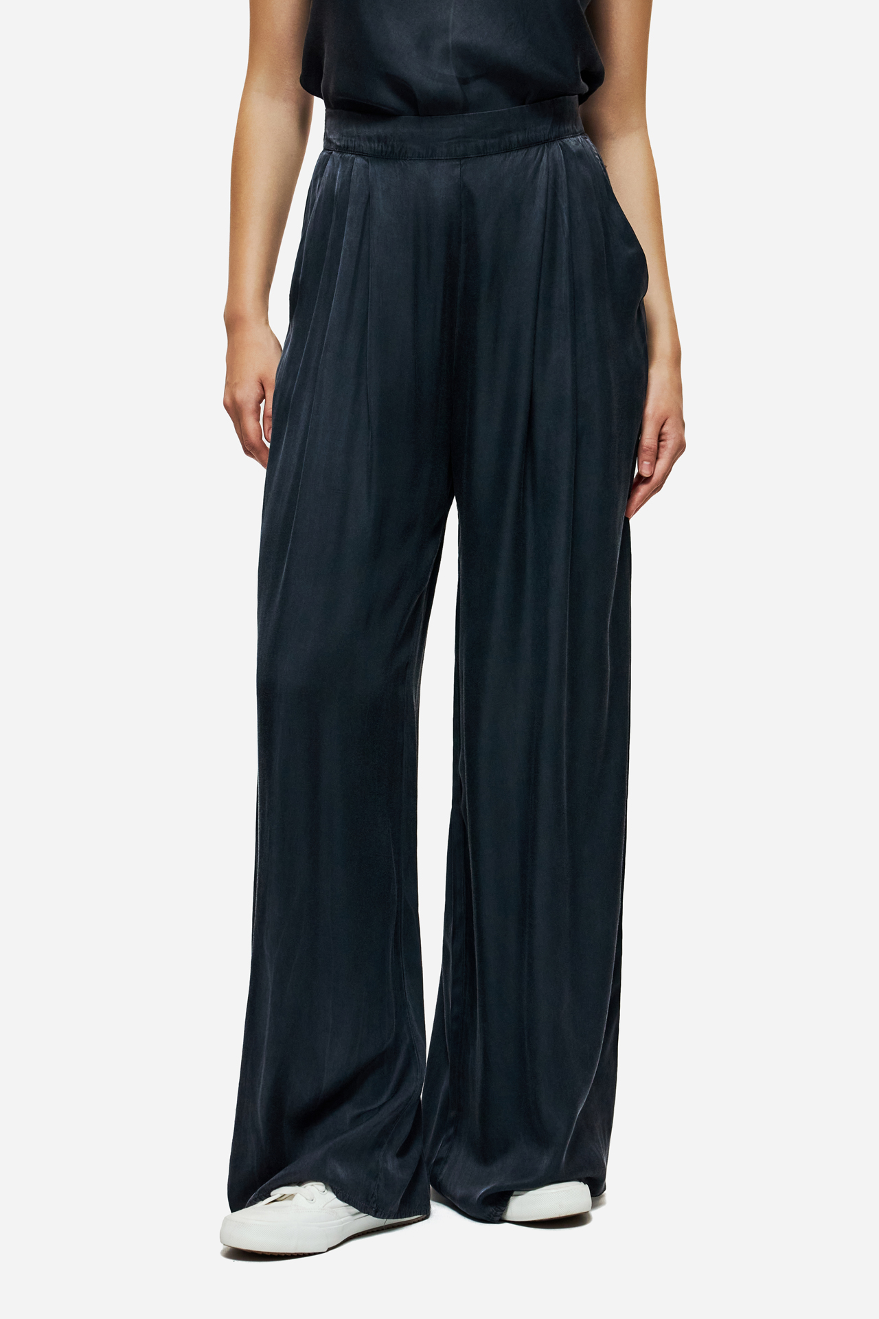 WIDE LEG PLEATED PANTS