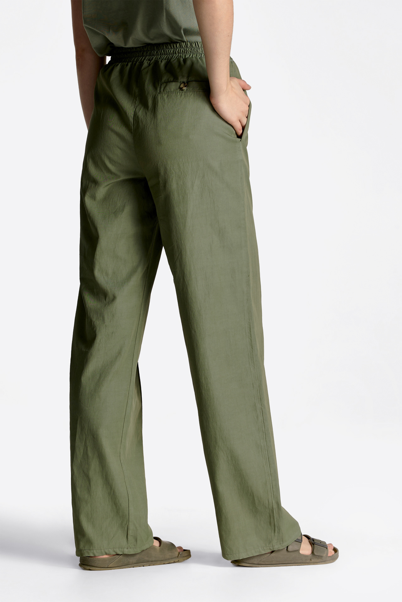 Straight-Leg Trouser