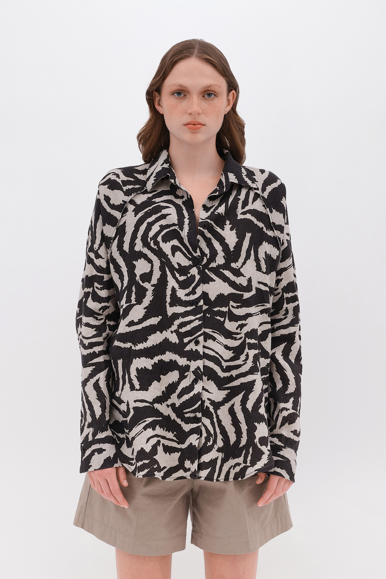 ANIMAL PRINTED LINEN SHIRT