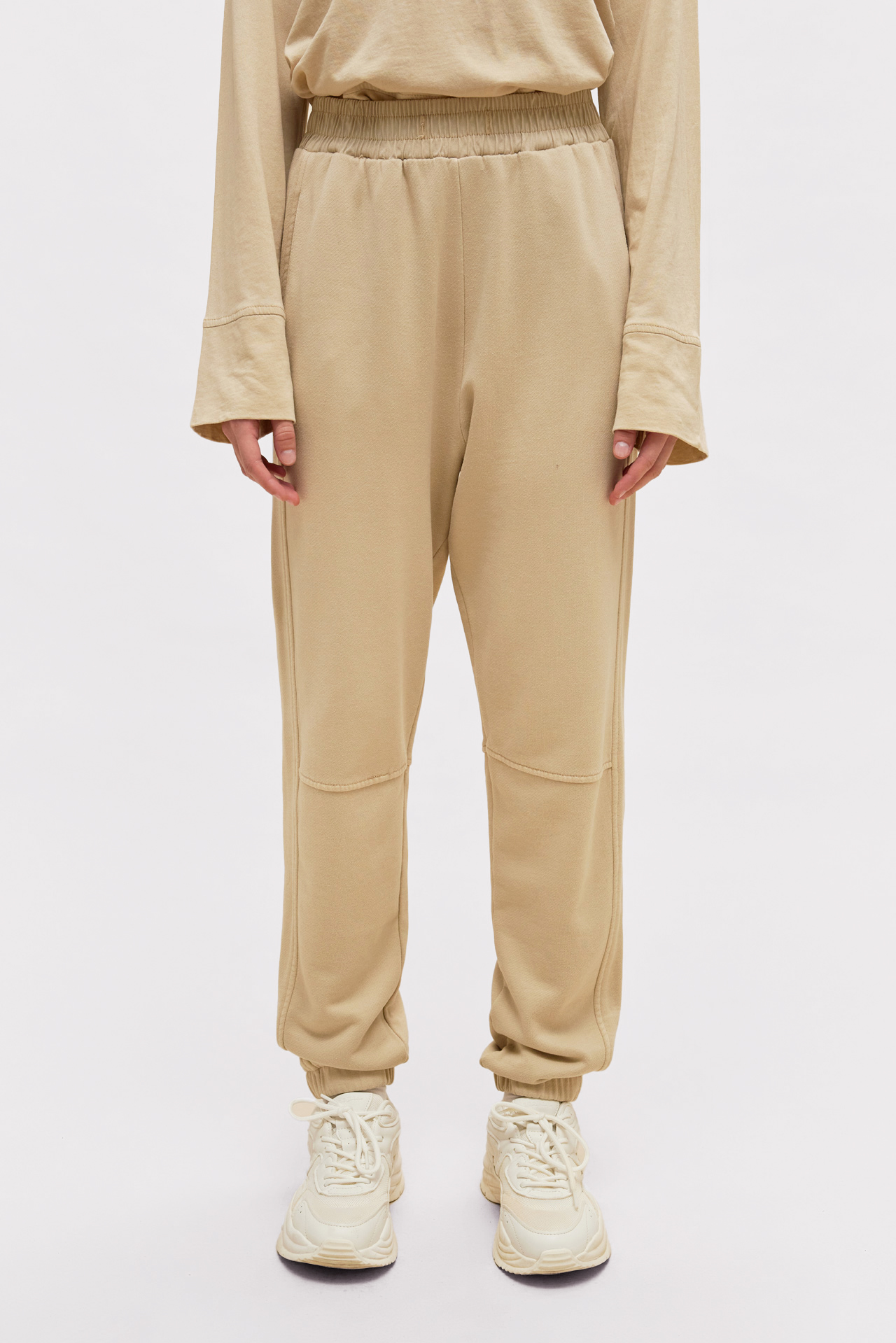 Divided sweatpants 2025