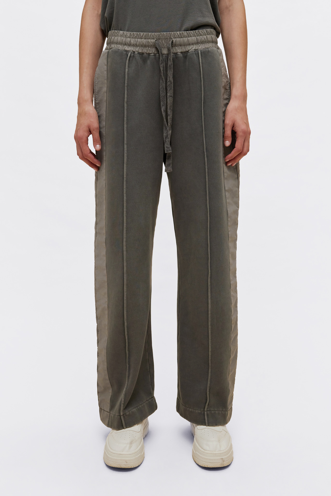 Contrast Detailed Sweatpants