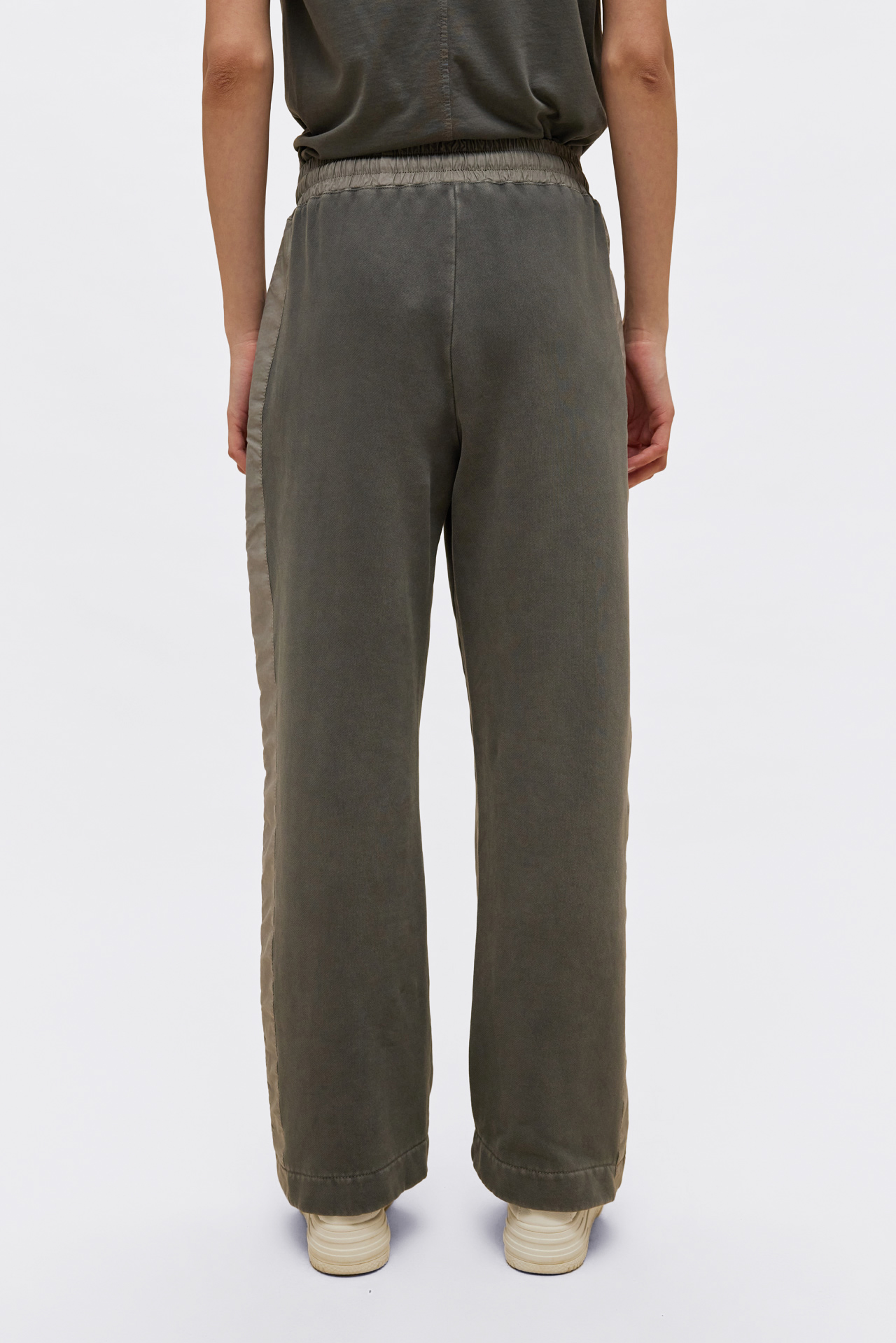 Contrast Detailed Sweatpants