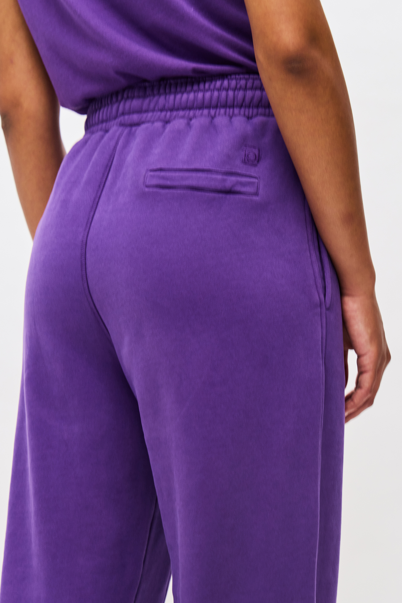 REGULAR CUFFED SWEATPANTS