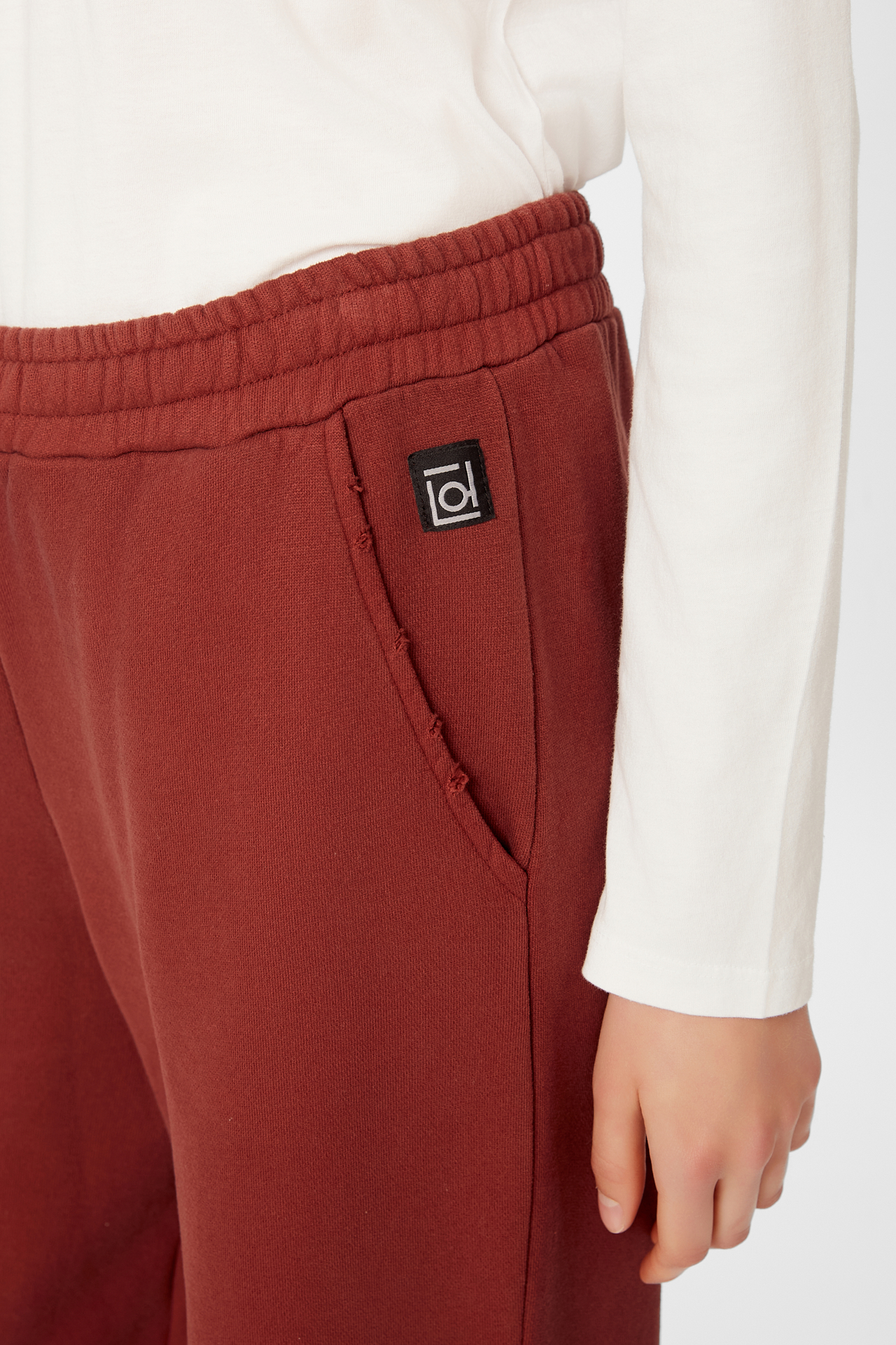 WIDELEG SWEATPANTS WITH RAW EDGES