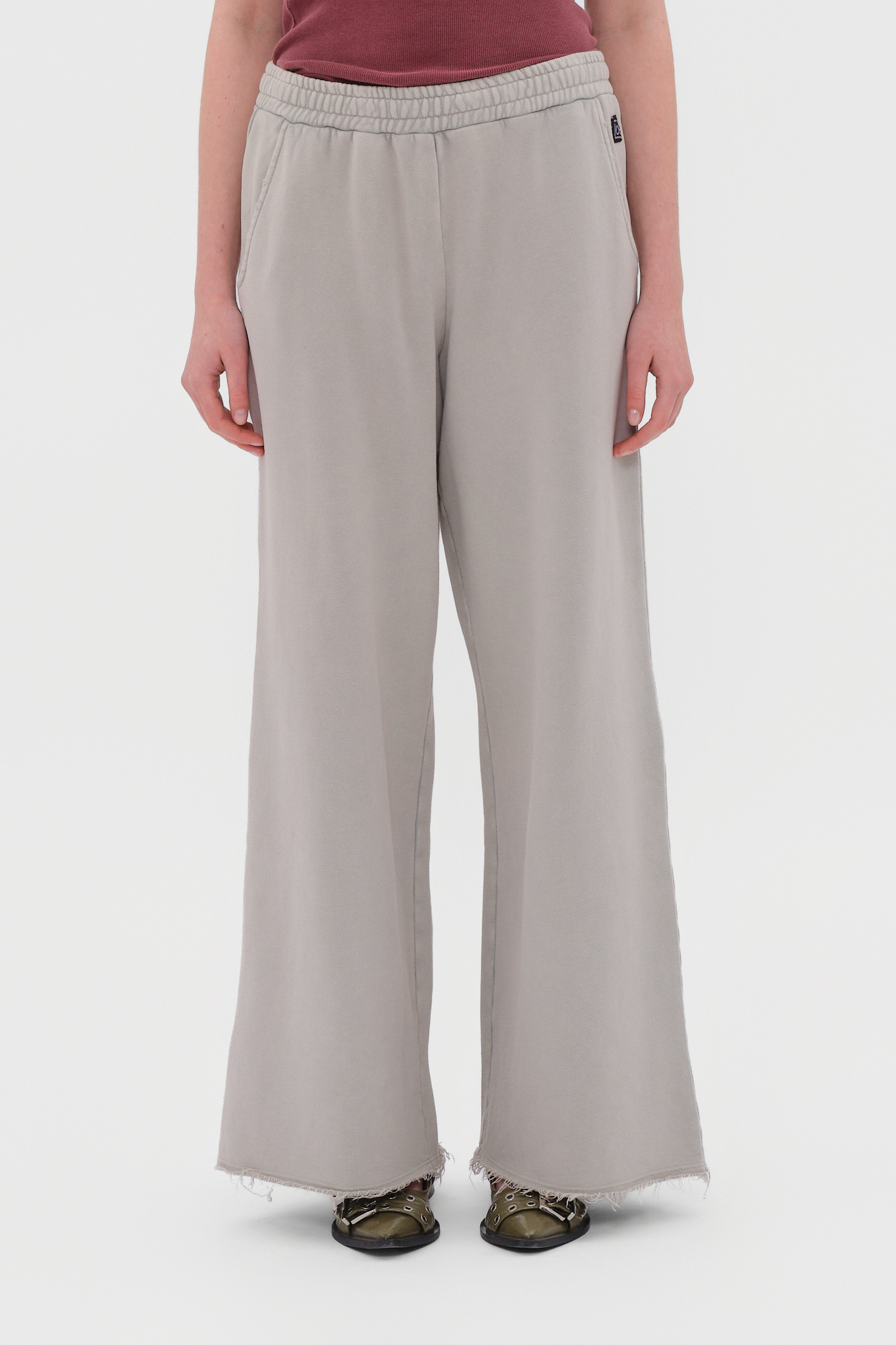 WIDELEG SWEATPANTS WITH RAW EDGES