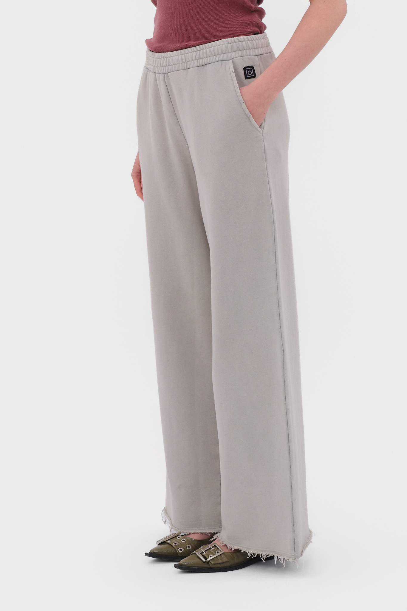 WIDELEG SWEATPANTS WITH RAW EDGES