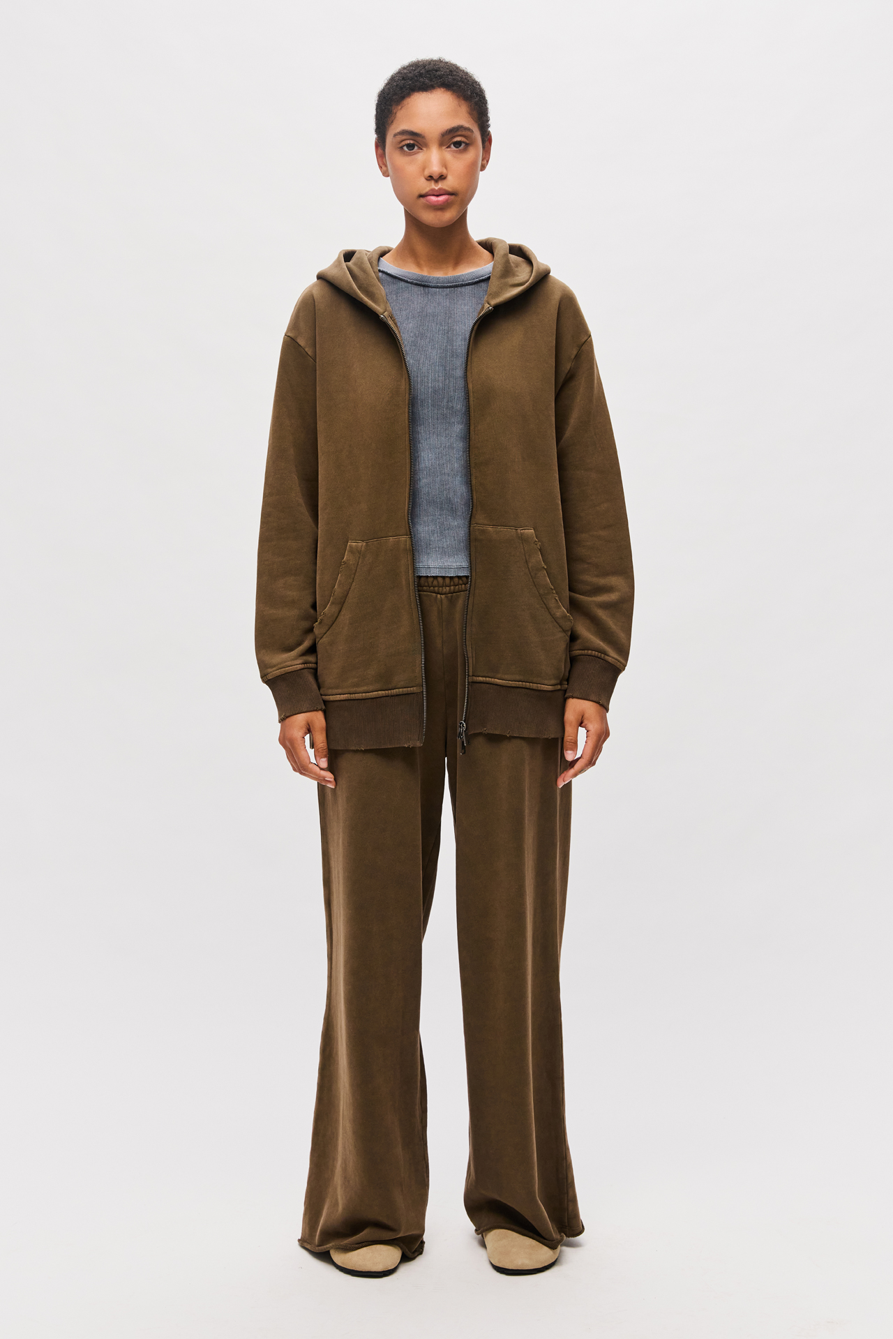WIDELEG SWEATPANTS WITH RAW EDGES