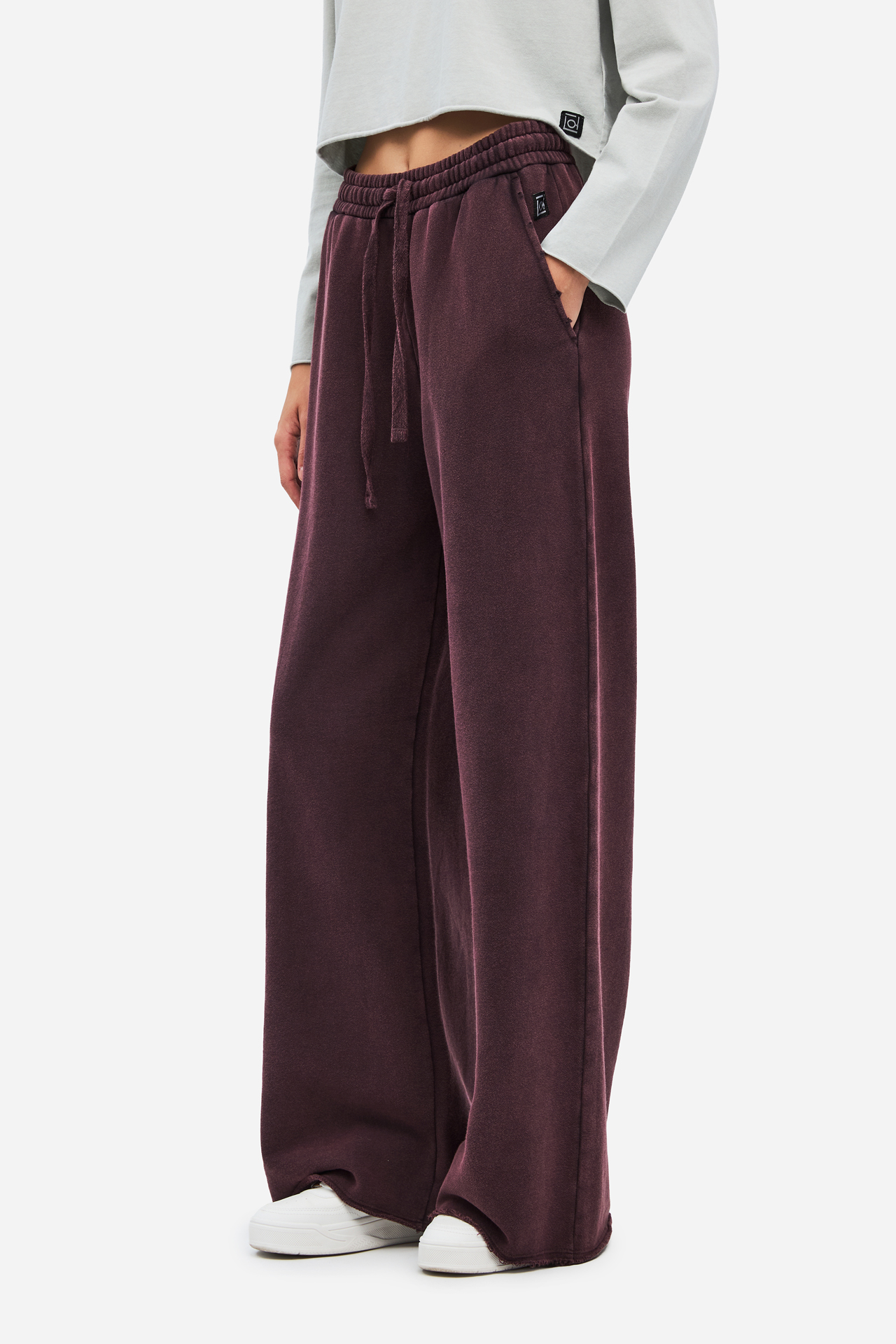 WIDELEG SWEATPANTS WITH RAW EDGES