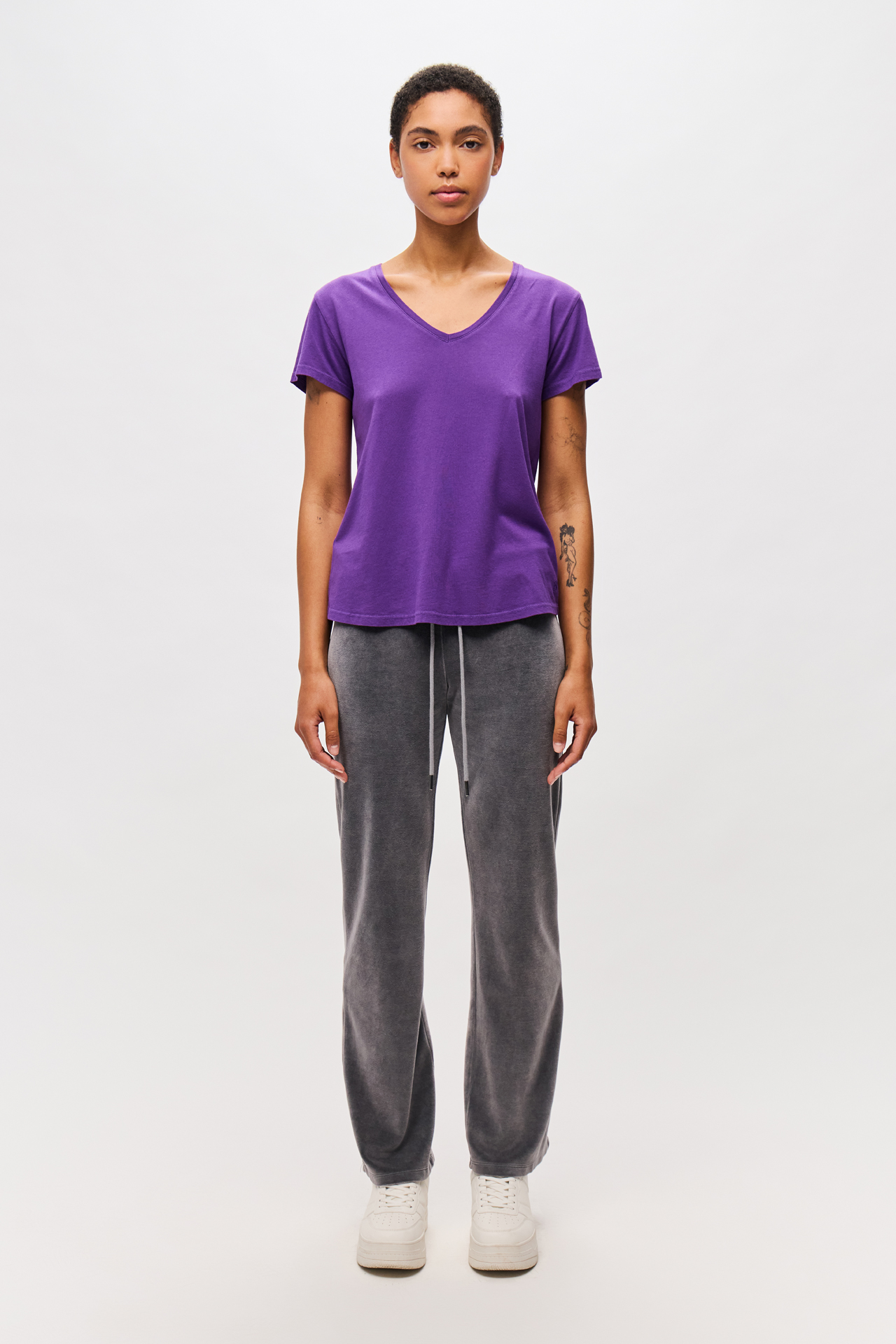 SLIM FIT VELVET SWEATPANTS