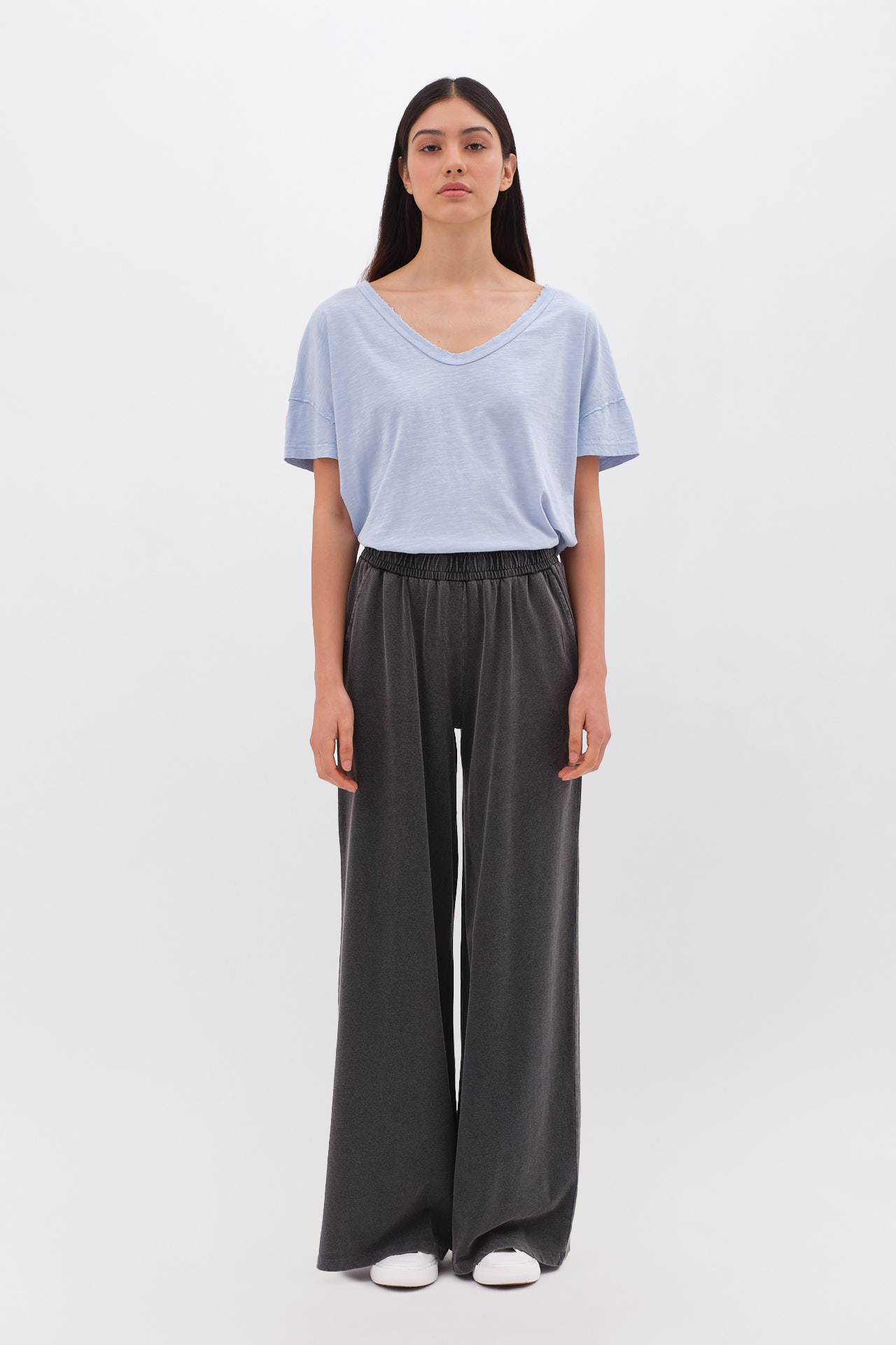 WIDE LEG SWEATPANTS