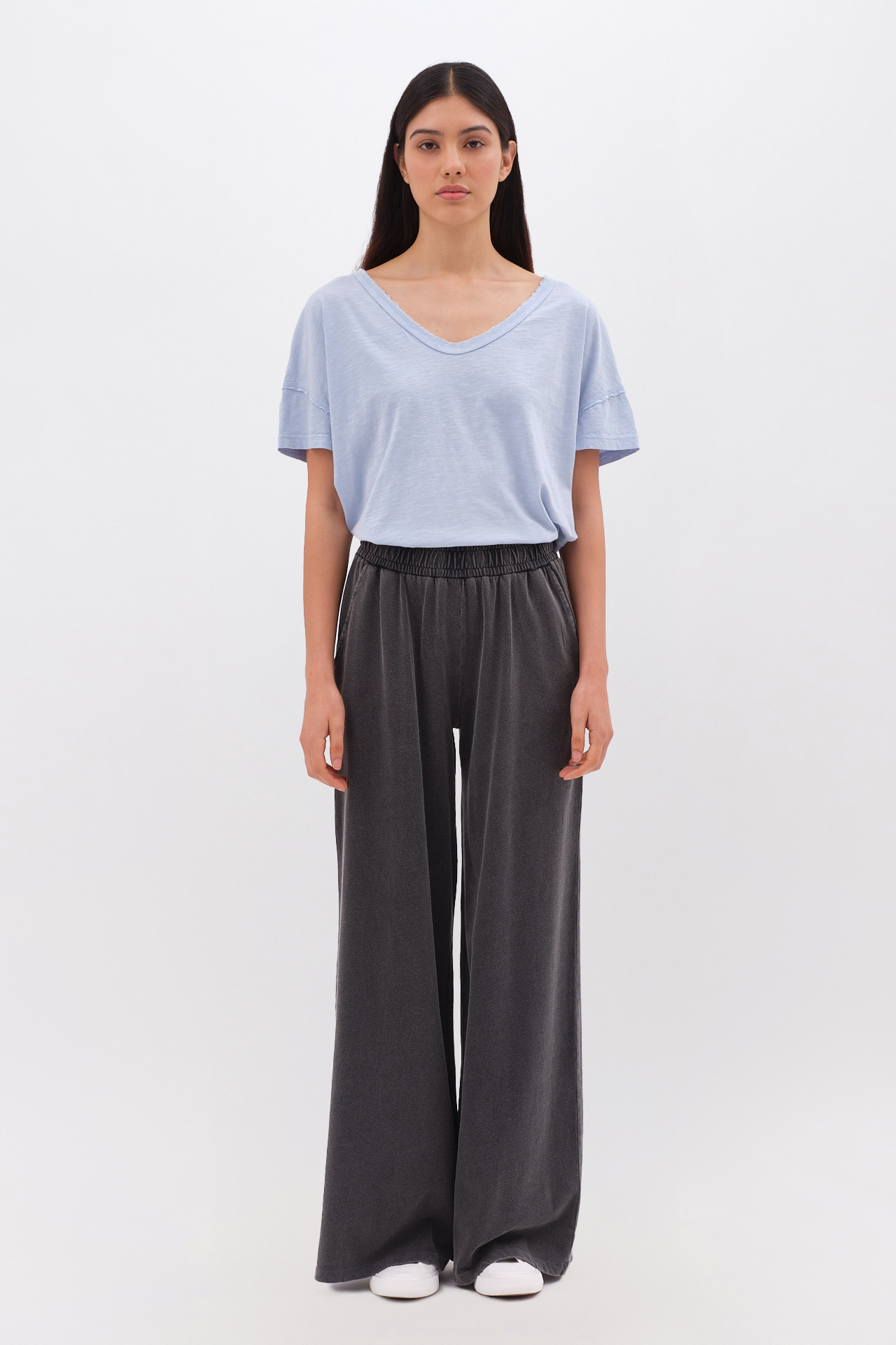 WIDE LEG SWEATPANTS