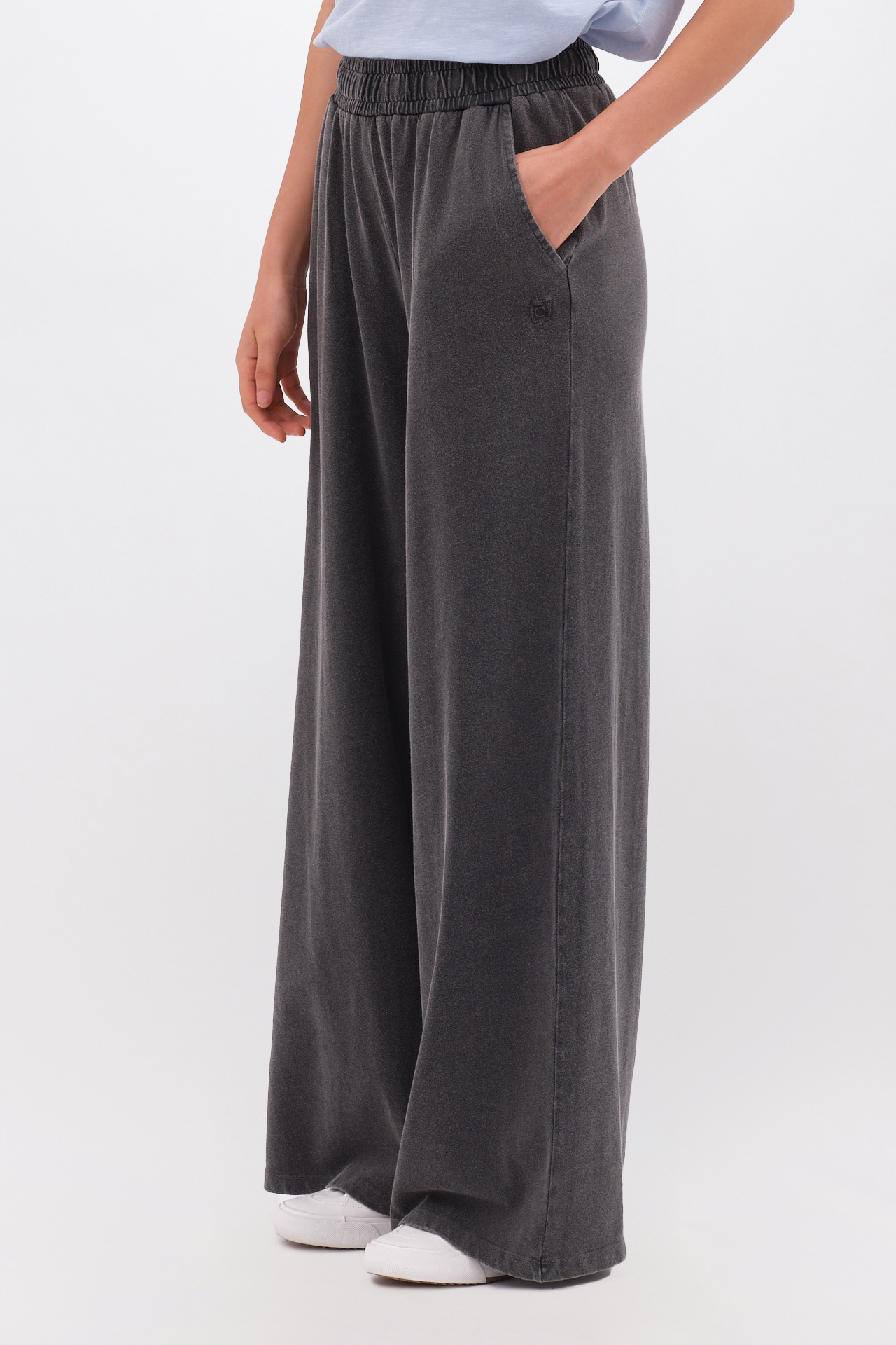 WIDE LEG SWEATPANTS