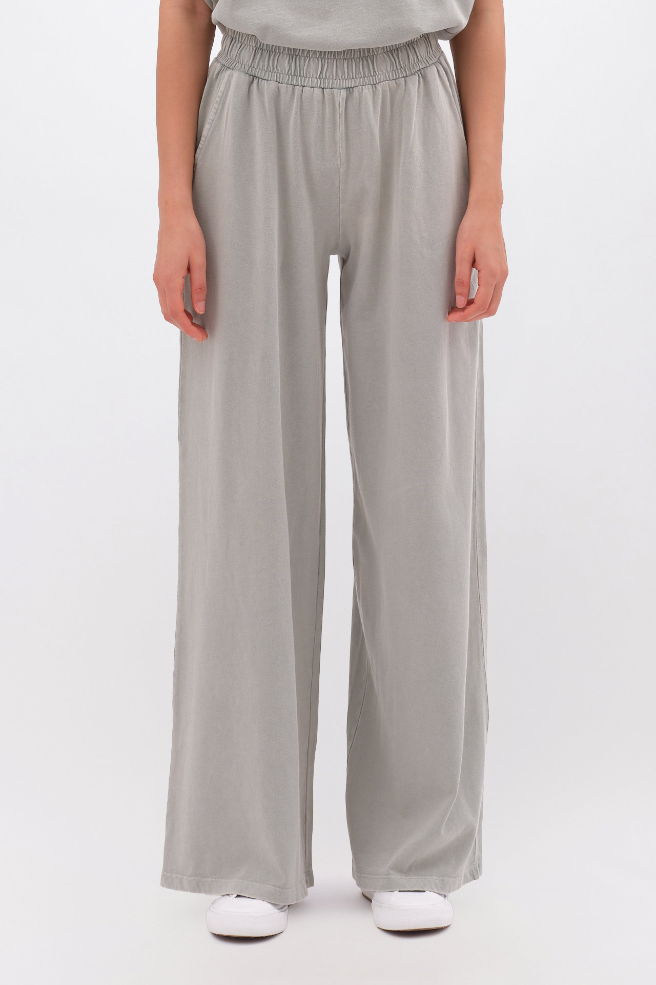WIDE LEG SWEATPANTS