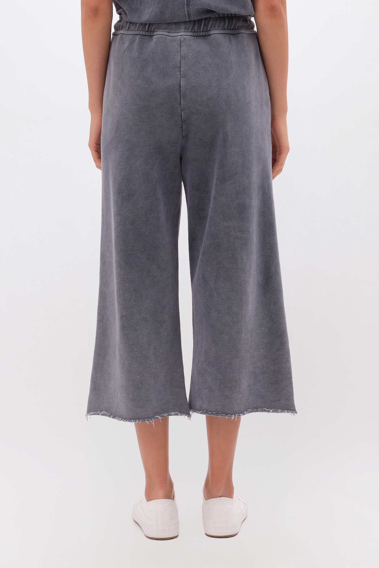 CROPPED SWEATPANTS