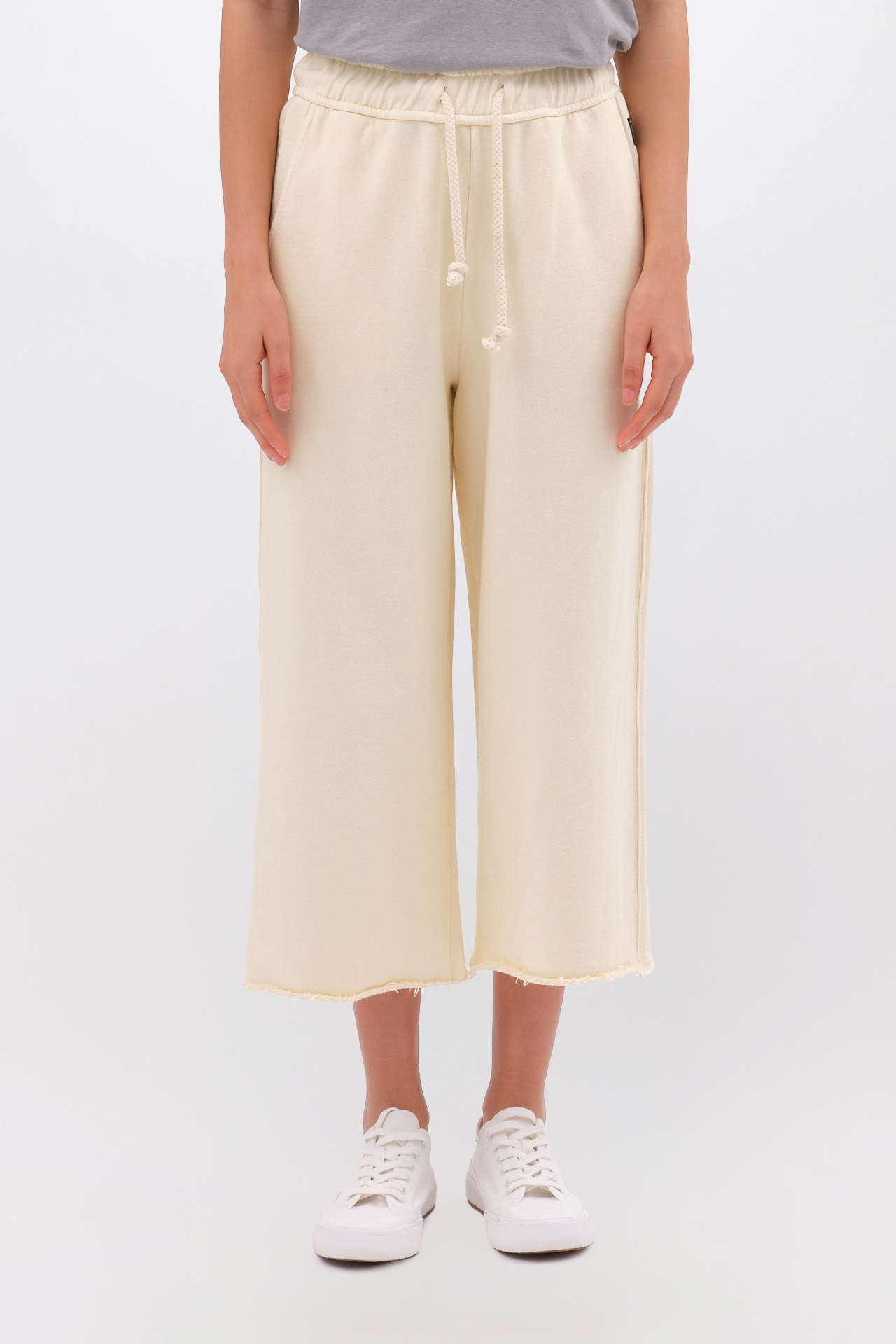 CROPPED SWEATPANTS