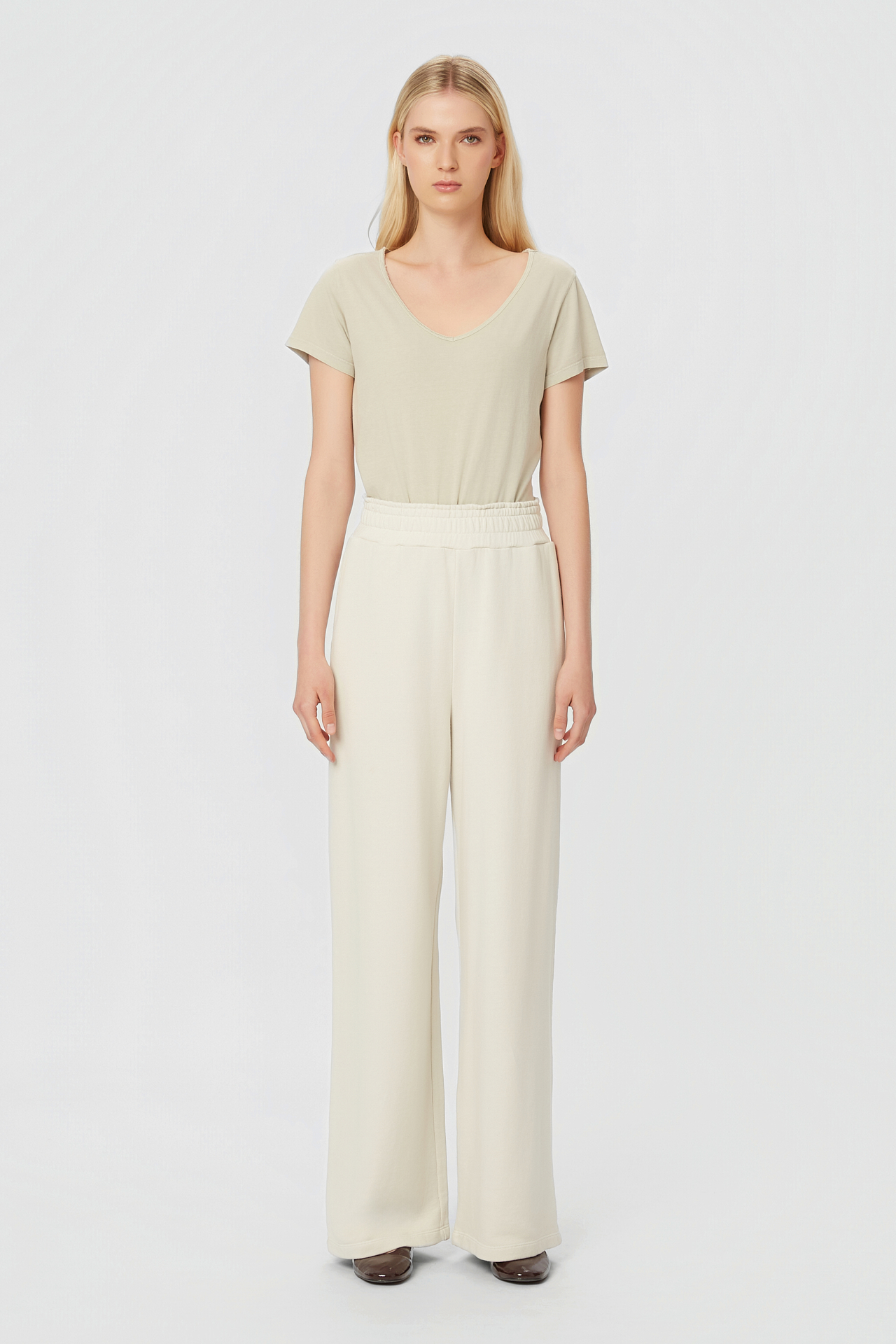 HIGH WAIST STRAIGHT LEG SWEATPANTS