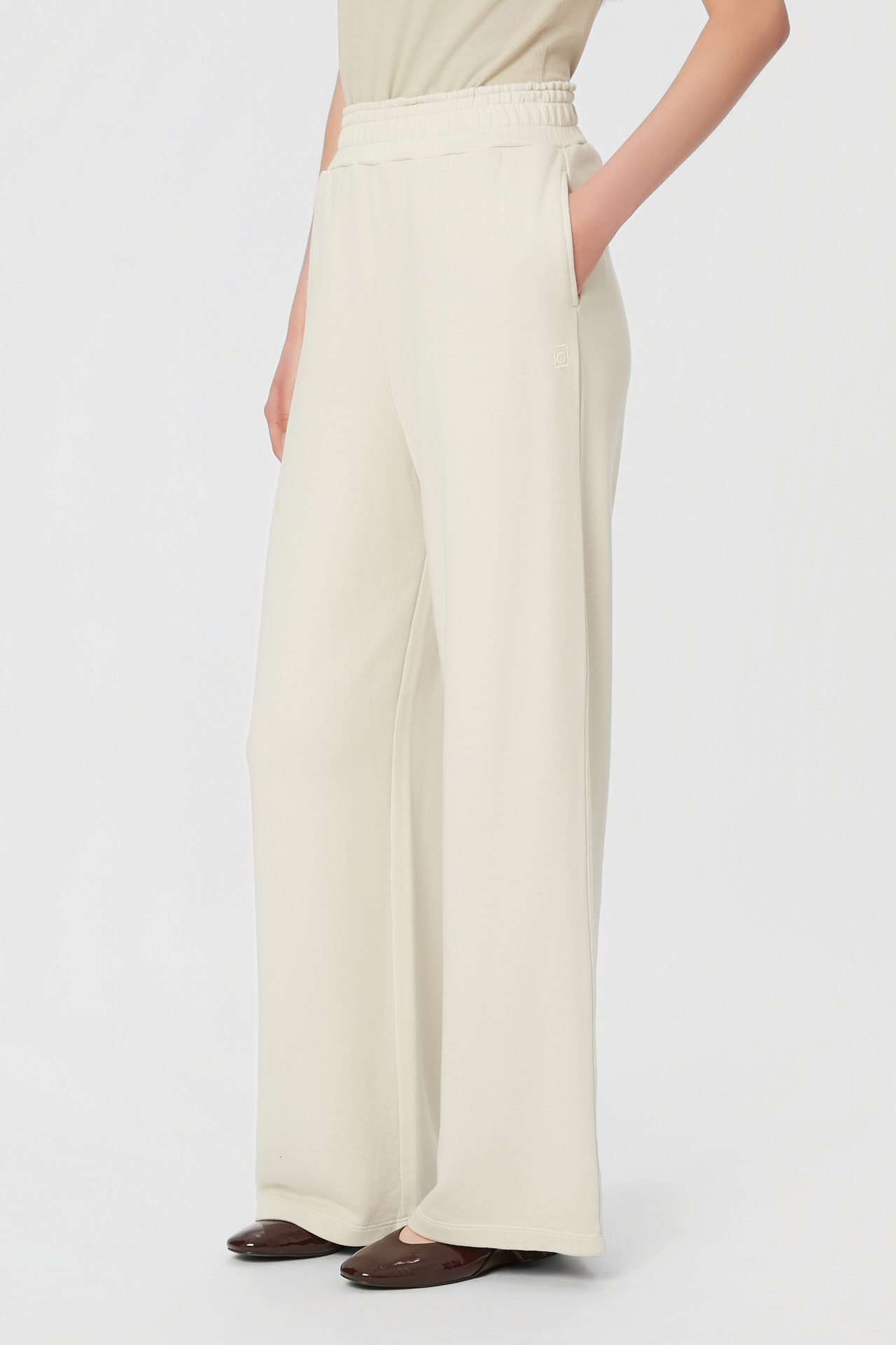 HIGH WAIST STRAIGHT LEG SWEATPANTS