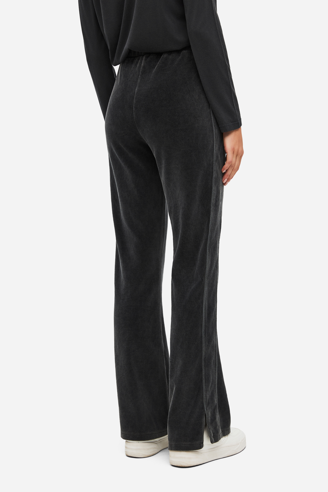 VELVET FLARED SWEATPANTS