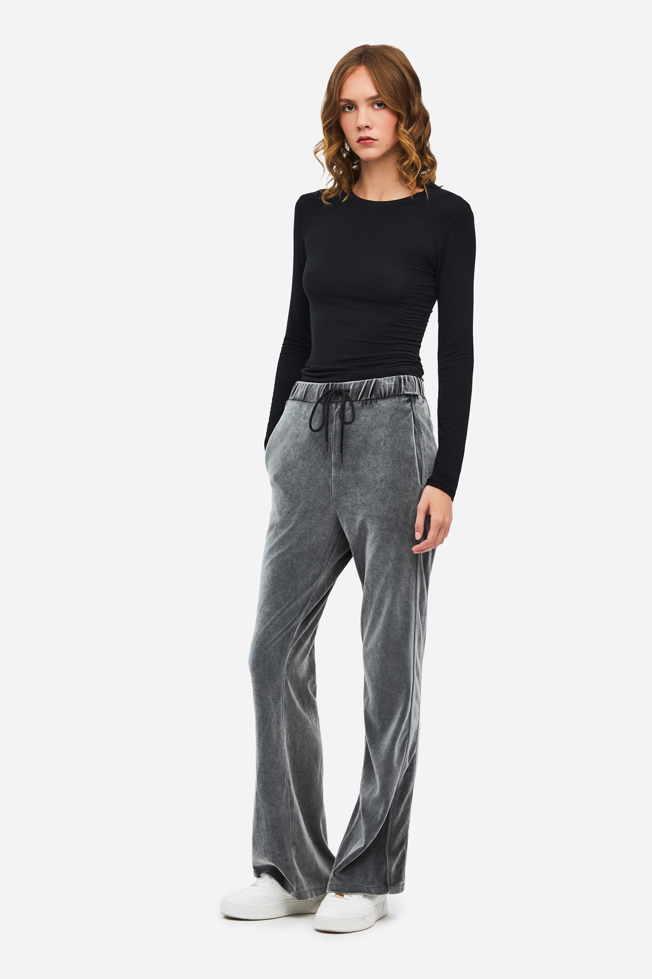VELVET FLARED SWEATPANTS