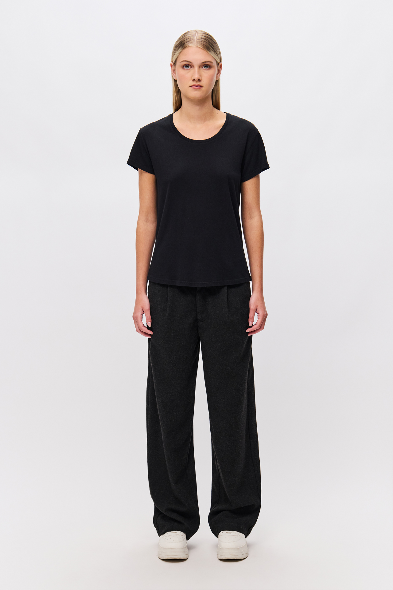 ROUNDNECK T-SHIRT