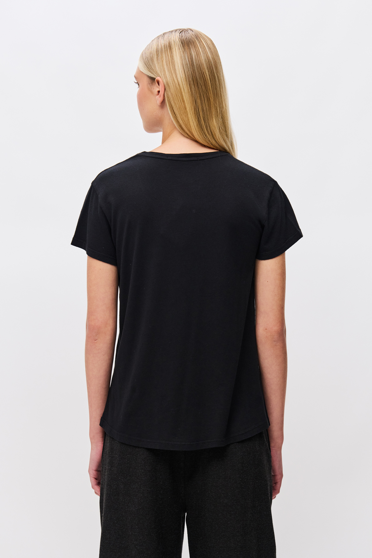 ROUNDNECK T-SHIRT