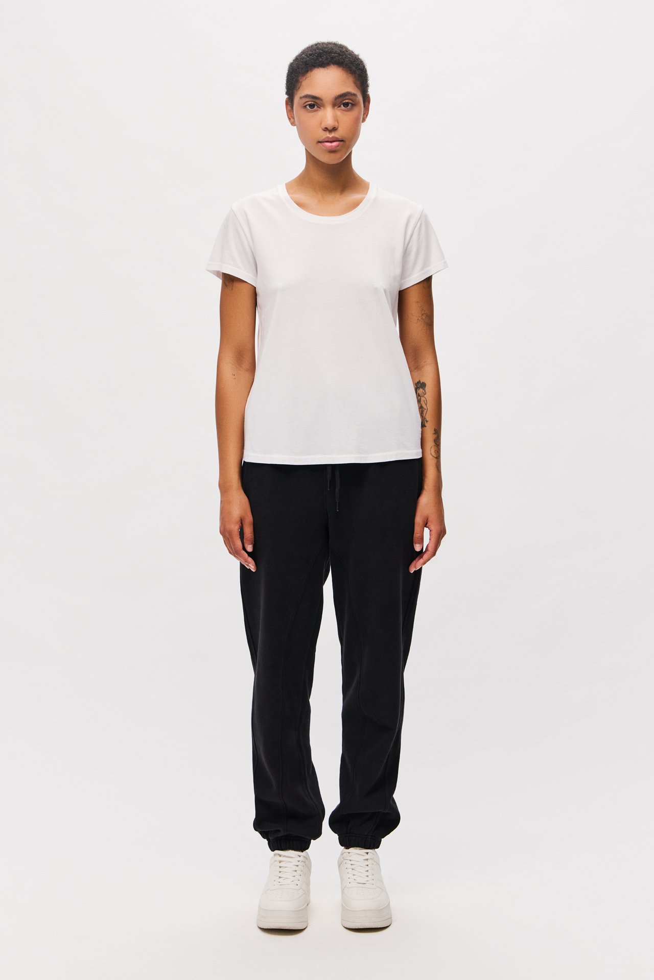 ROUNDNECK T-SHIRT