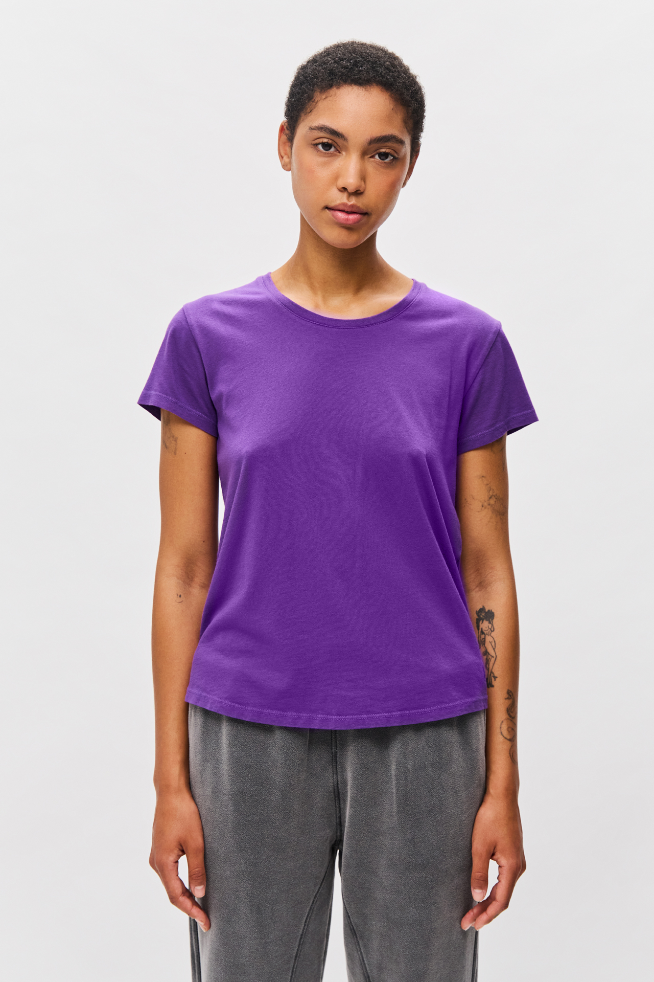 ROUNDNECK T-SHIRT