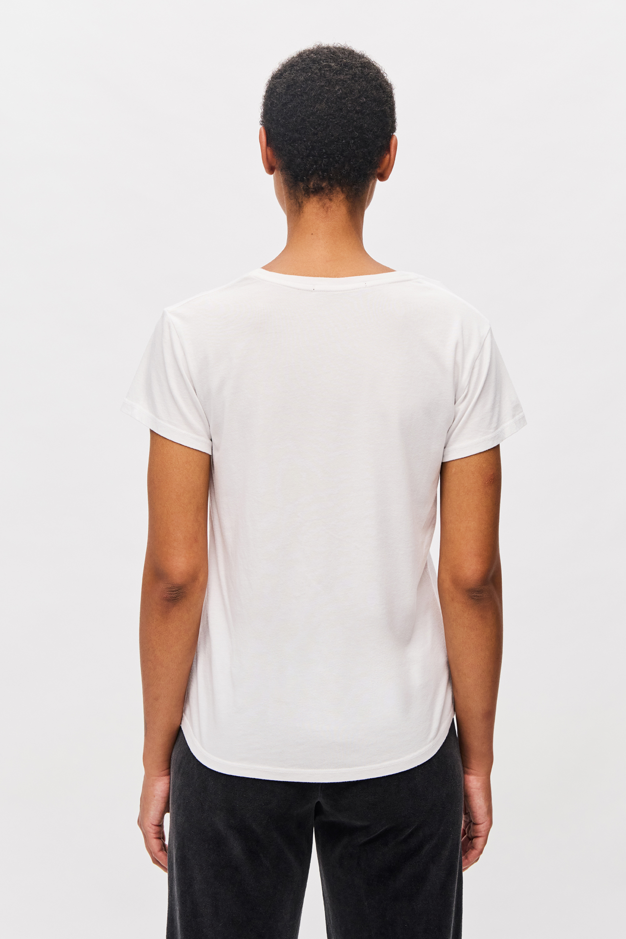 V-NECK T-SHIRT