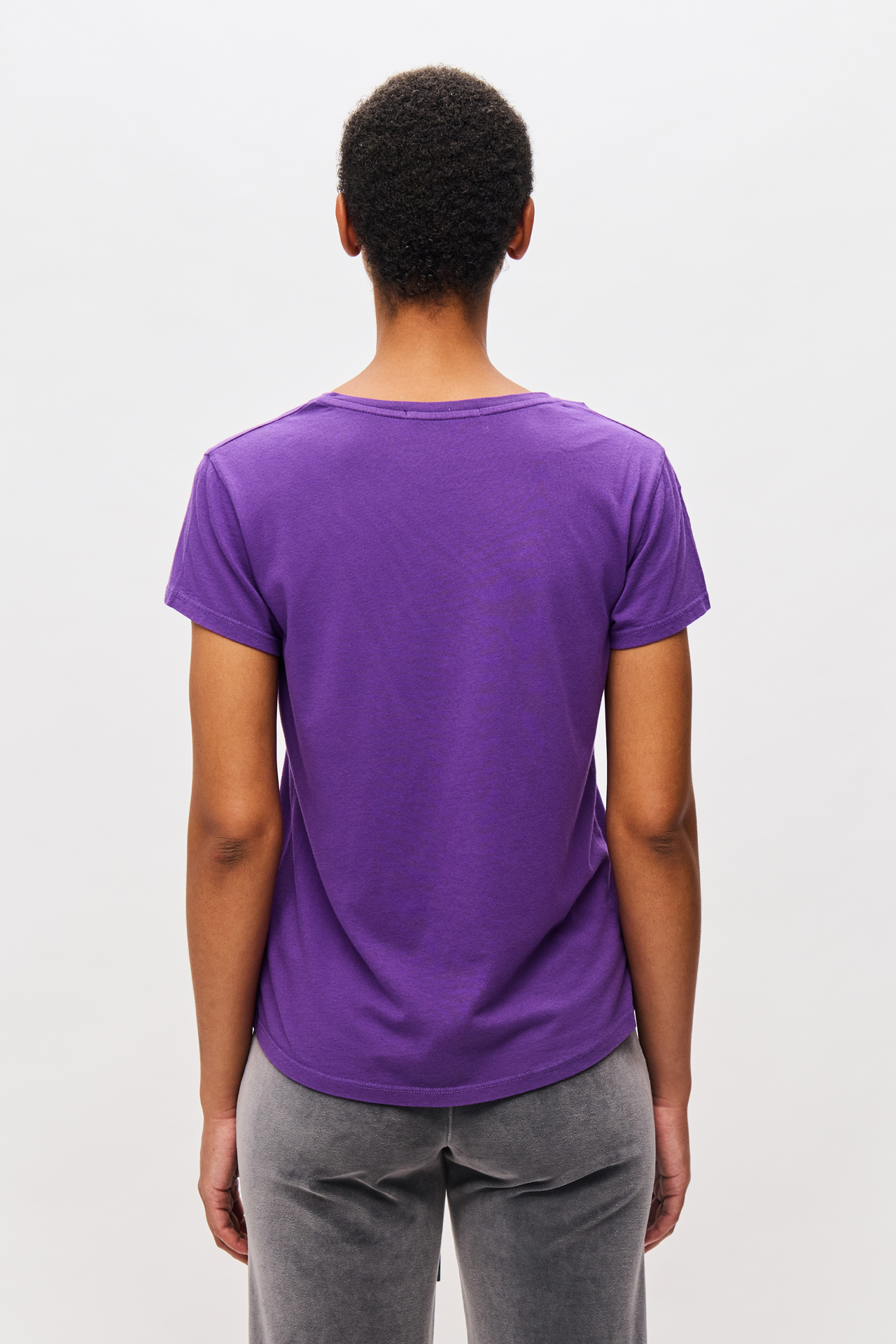 V-NECK T-SHIRT