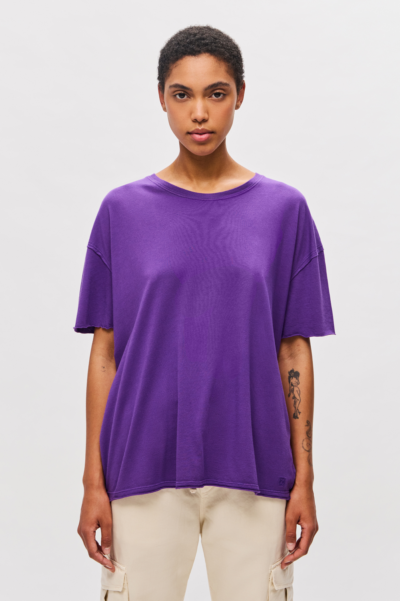 OVERSIZED T-SHIRT WITH RAW EDGES