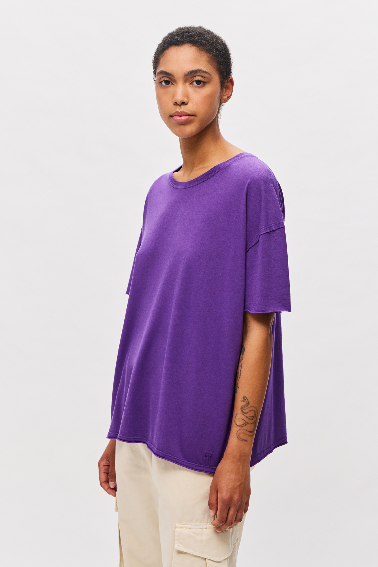 OVERSIZED T-SHIRT WITH RAW EDGES