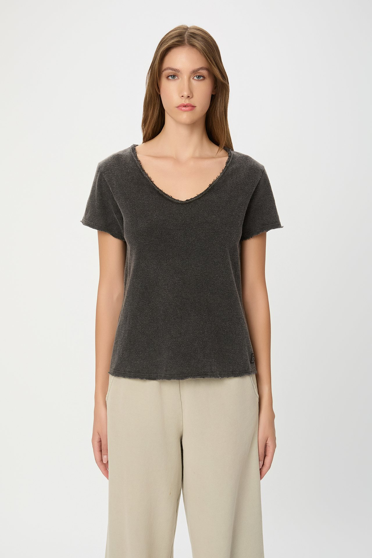 T-SHIRT WITH RAW EDGES