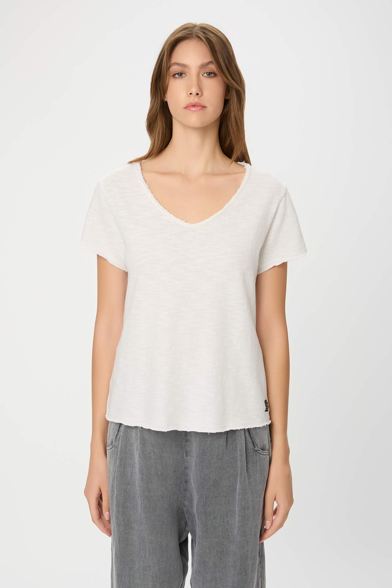 T-SHIRT WITH RAW EDGES