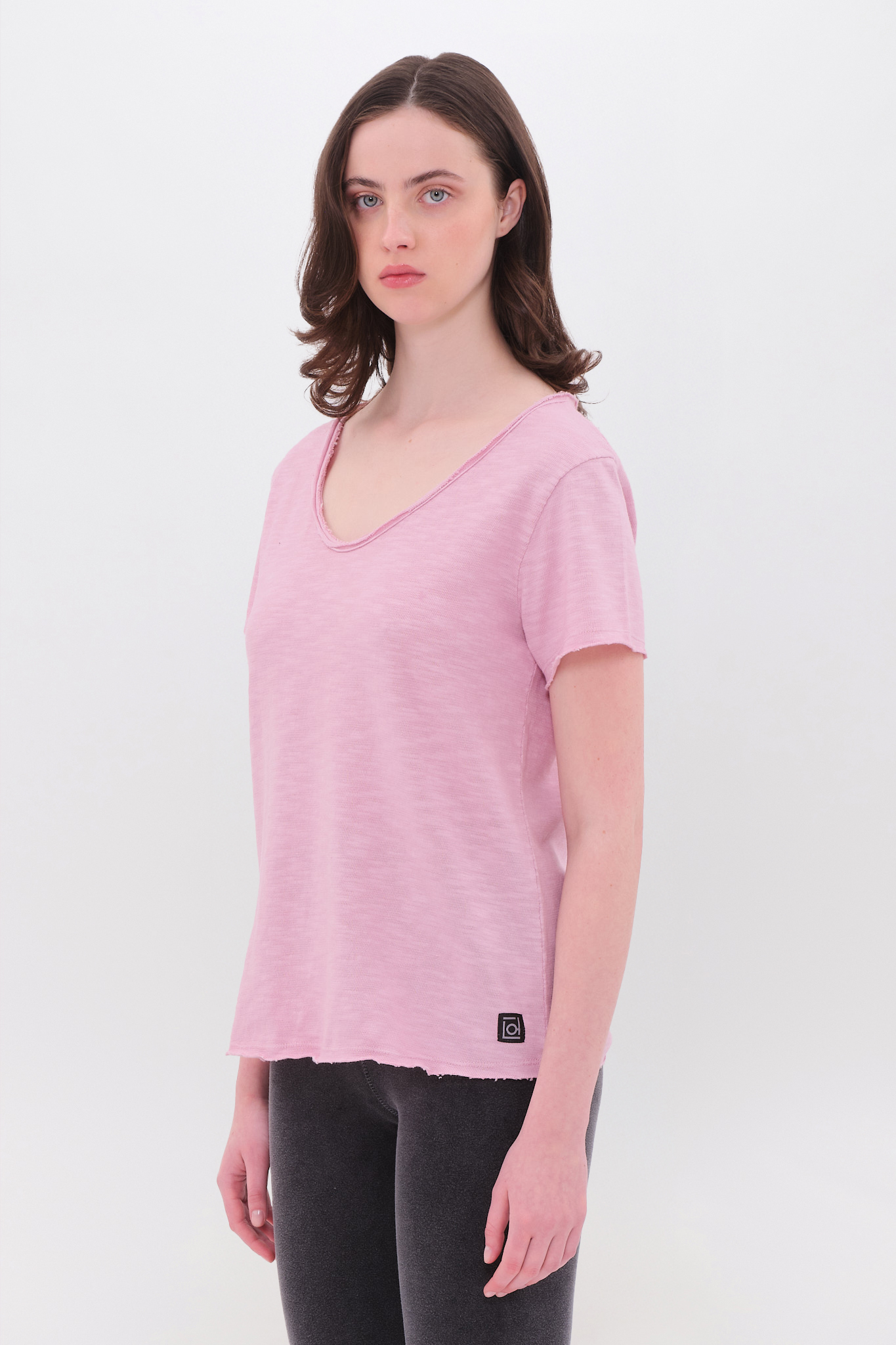 T-SHIRT WITH RAW EDGES