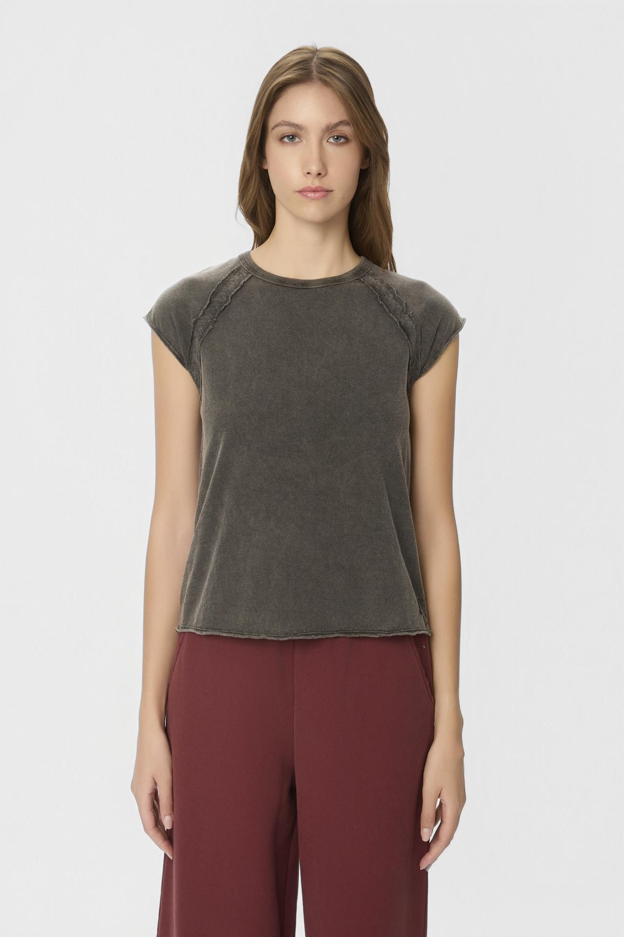 RAGLAN T-SHIRT WITH OPEN SEAMS