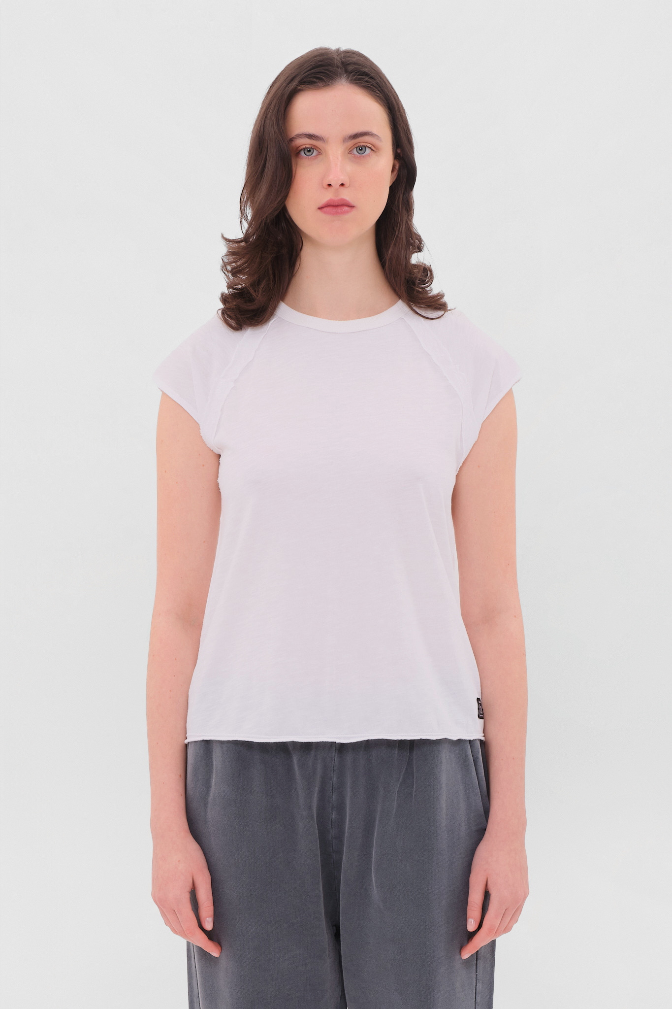 RAGLAN T-SHIRT WITH OPEN SEAMS