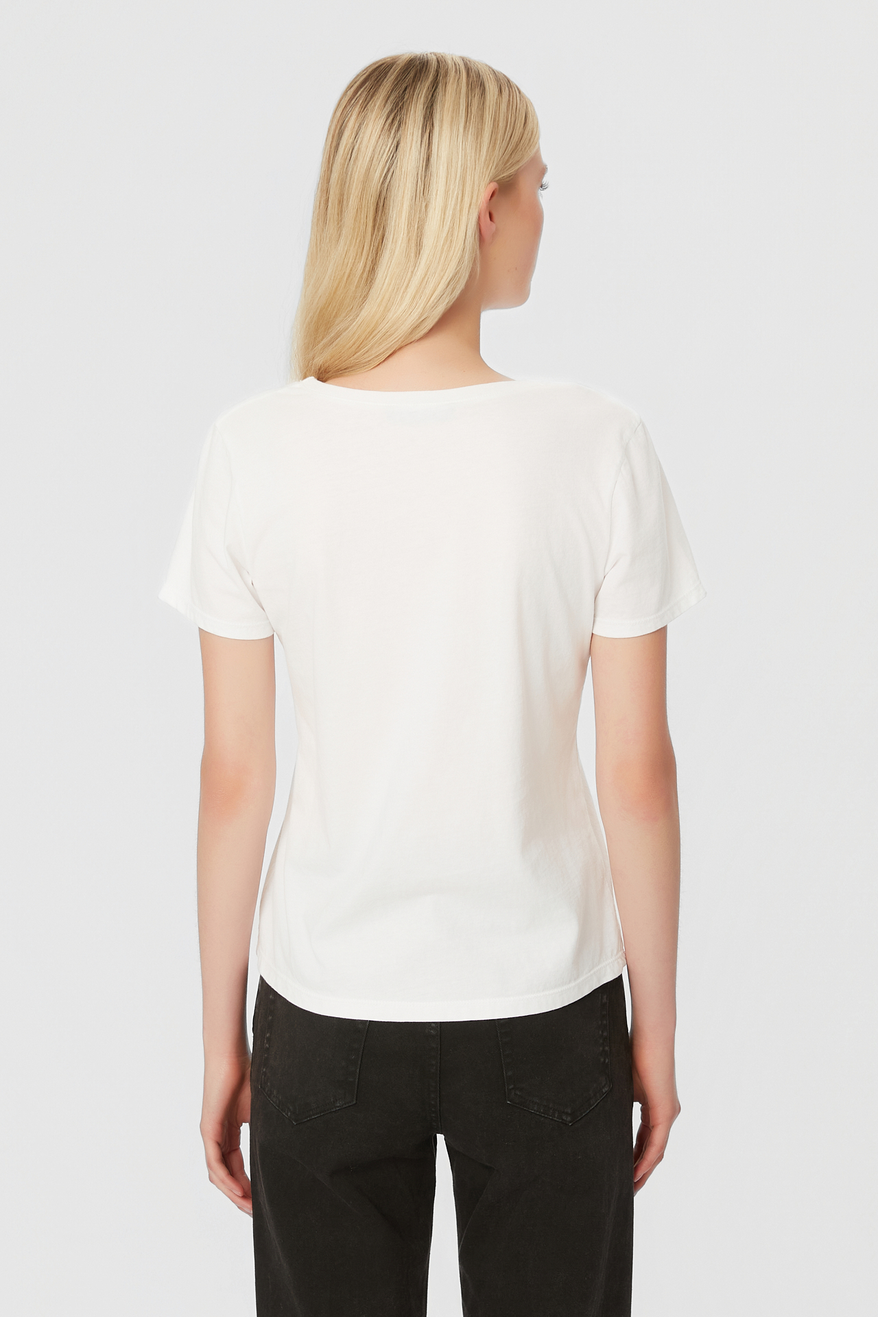 REGULAR ROUNDNECK T-SHIRT