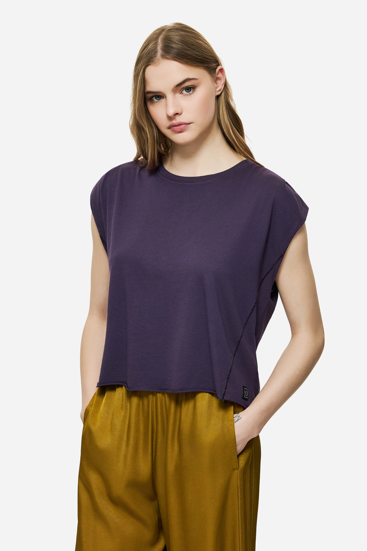 BOXY T-SHIRT WITH SLEEVE DETAIL