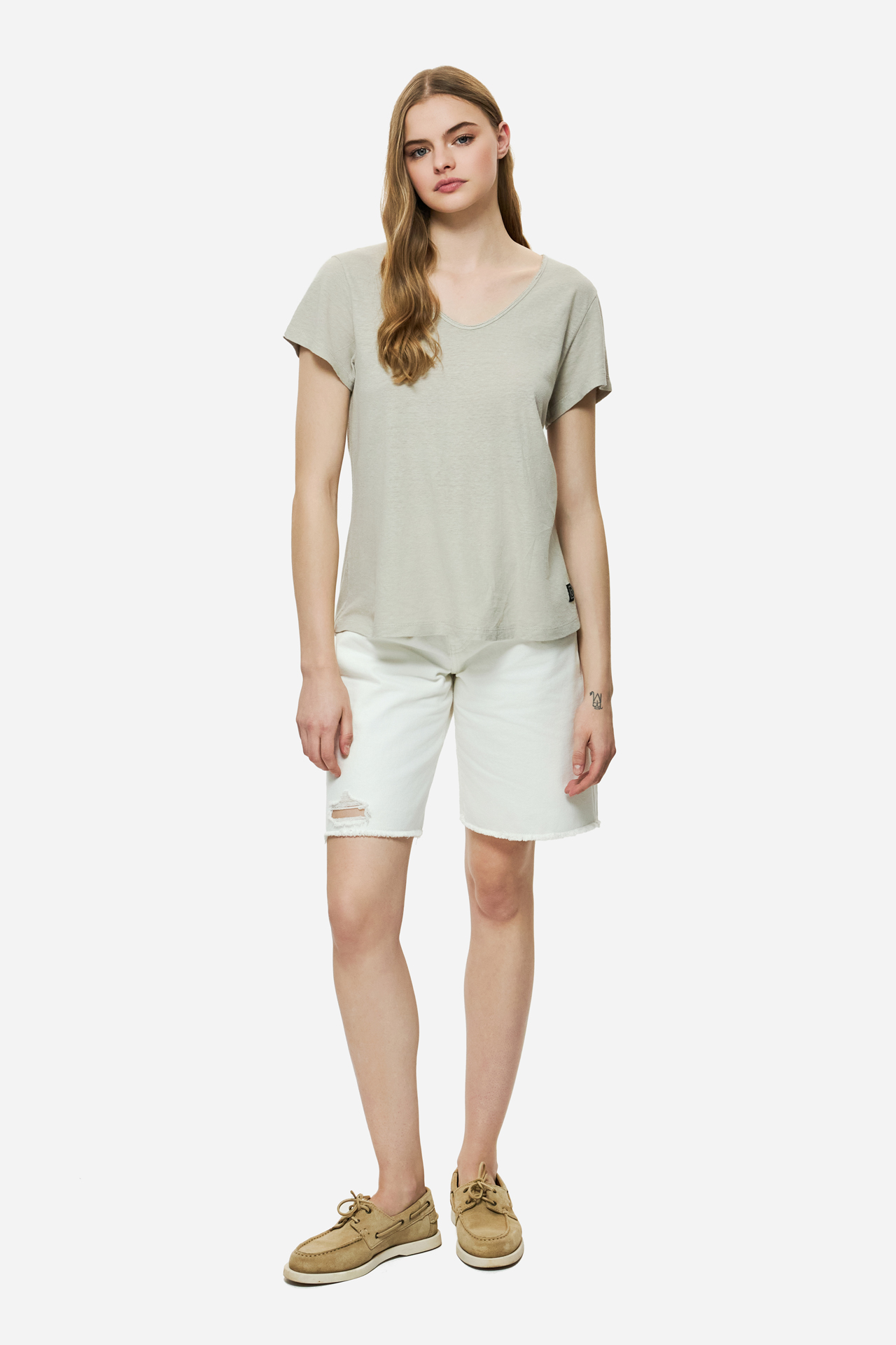 V-NECK LINEN BLEND T-SHIRT