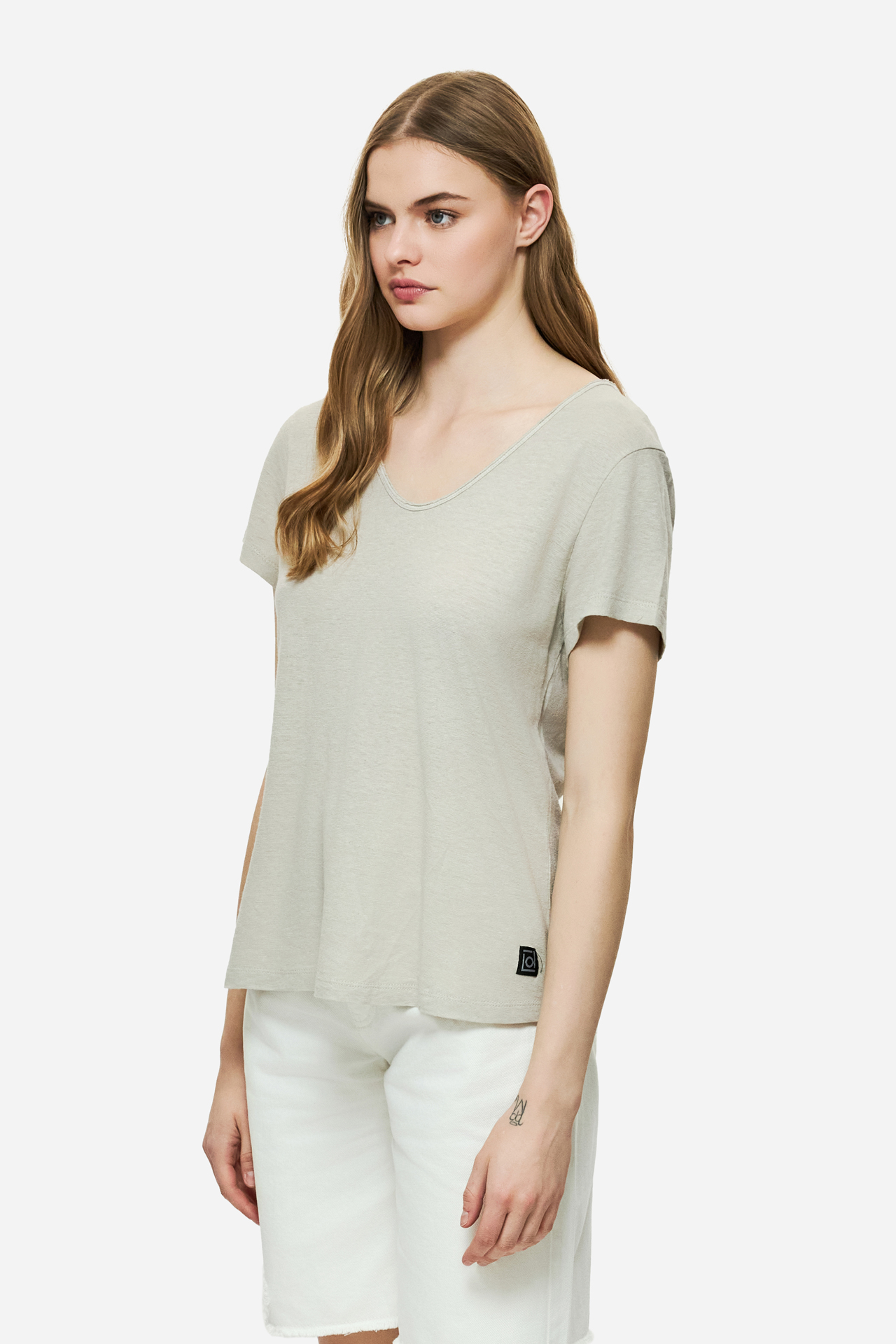 V-NECK LINEN BLEND T-SHIRT