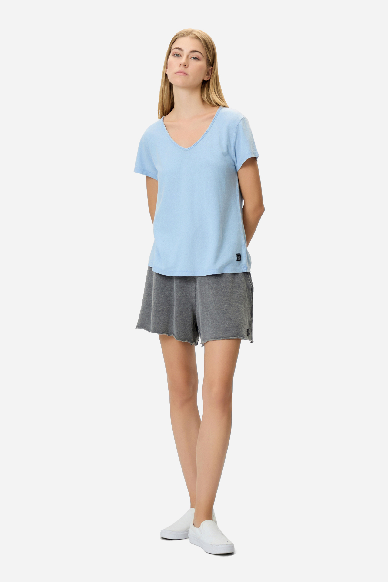 V-NECK LINEN BLEND T-SHIRT